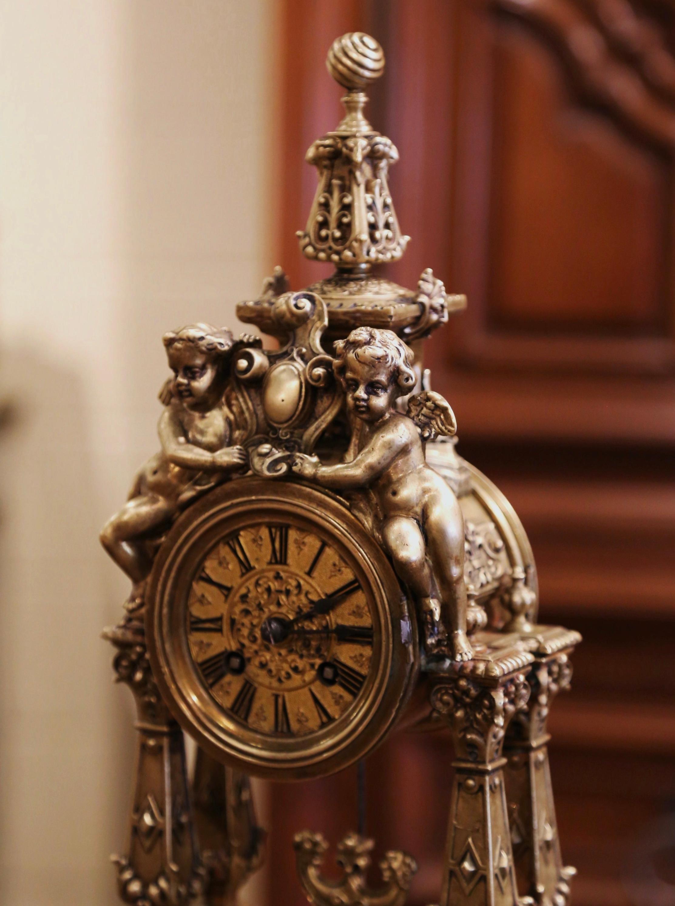 19th Century French Louis XV Rococo Gilt Bronze Mantel Clock with Cherubs 1