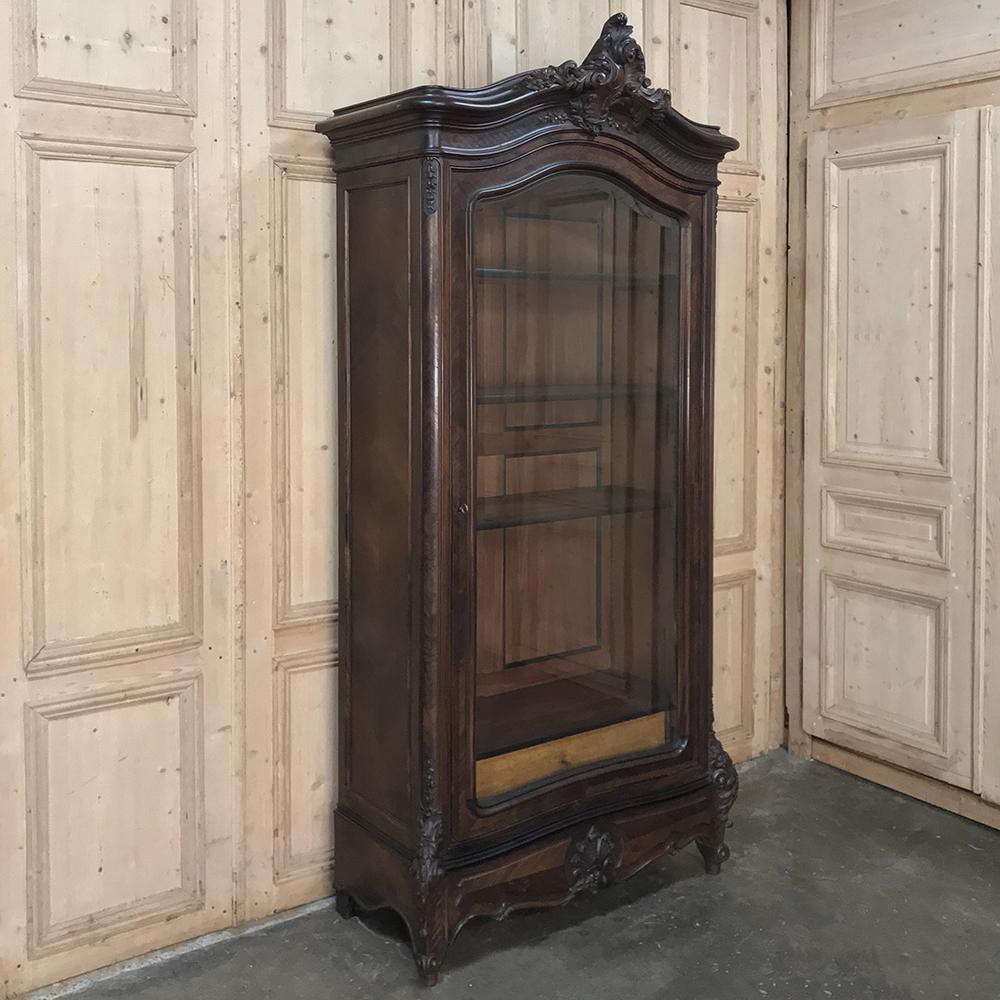 Beveled 19th Century French Louis XV Rosewood Display Armoire Bookcase