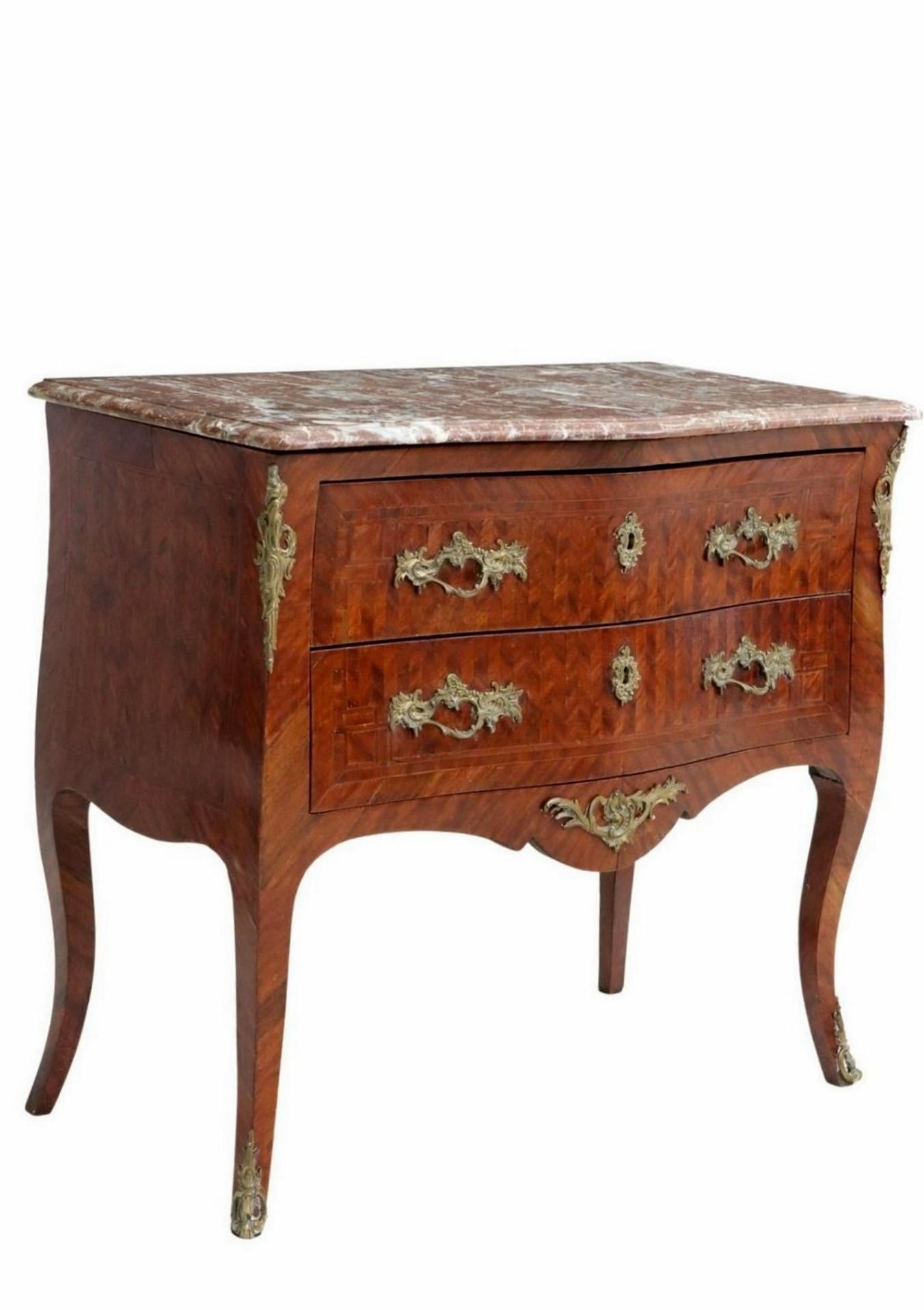 19th Century French Louis XV Style Bombe Commode Sauteuse  For Sale 2