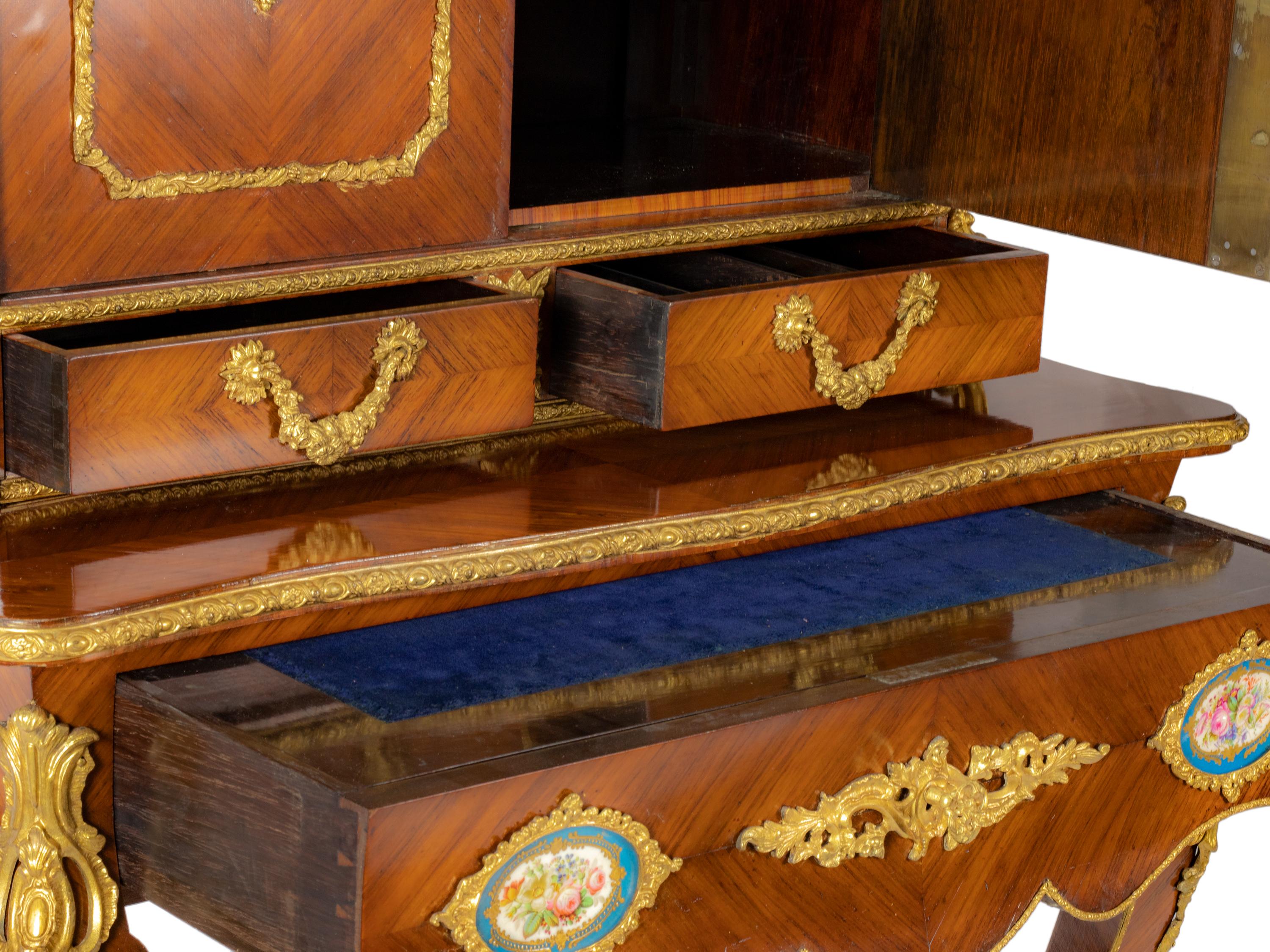 19th Century French Louis XV Style Bonheur du Jour For Sale 8