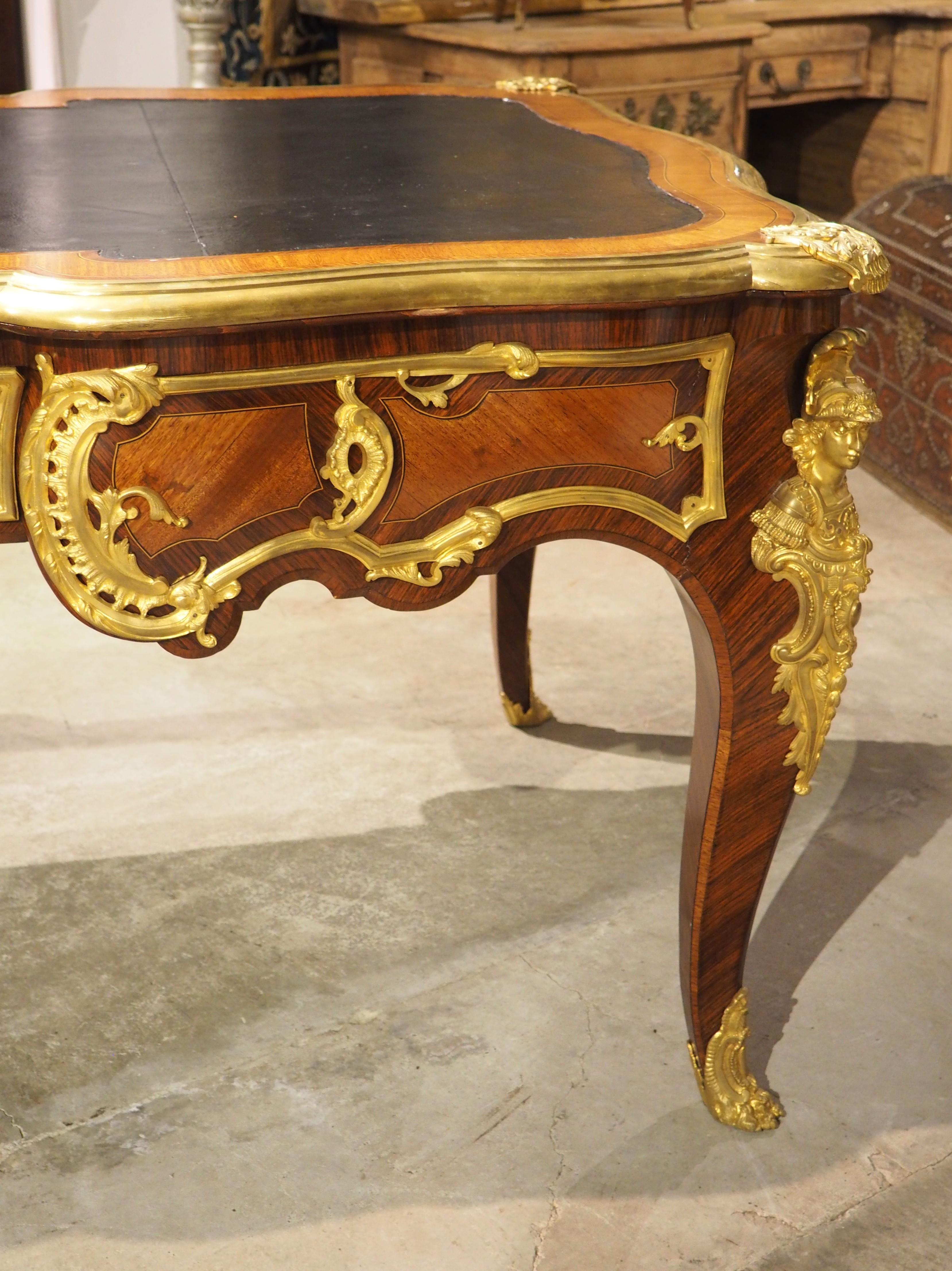 19th Century French Louis XV Style Bureau Plat “à Têtes De Guerriers Antiques” For Sale 15