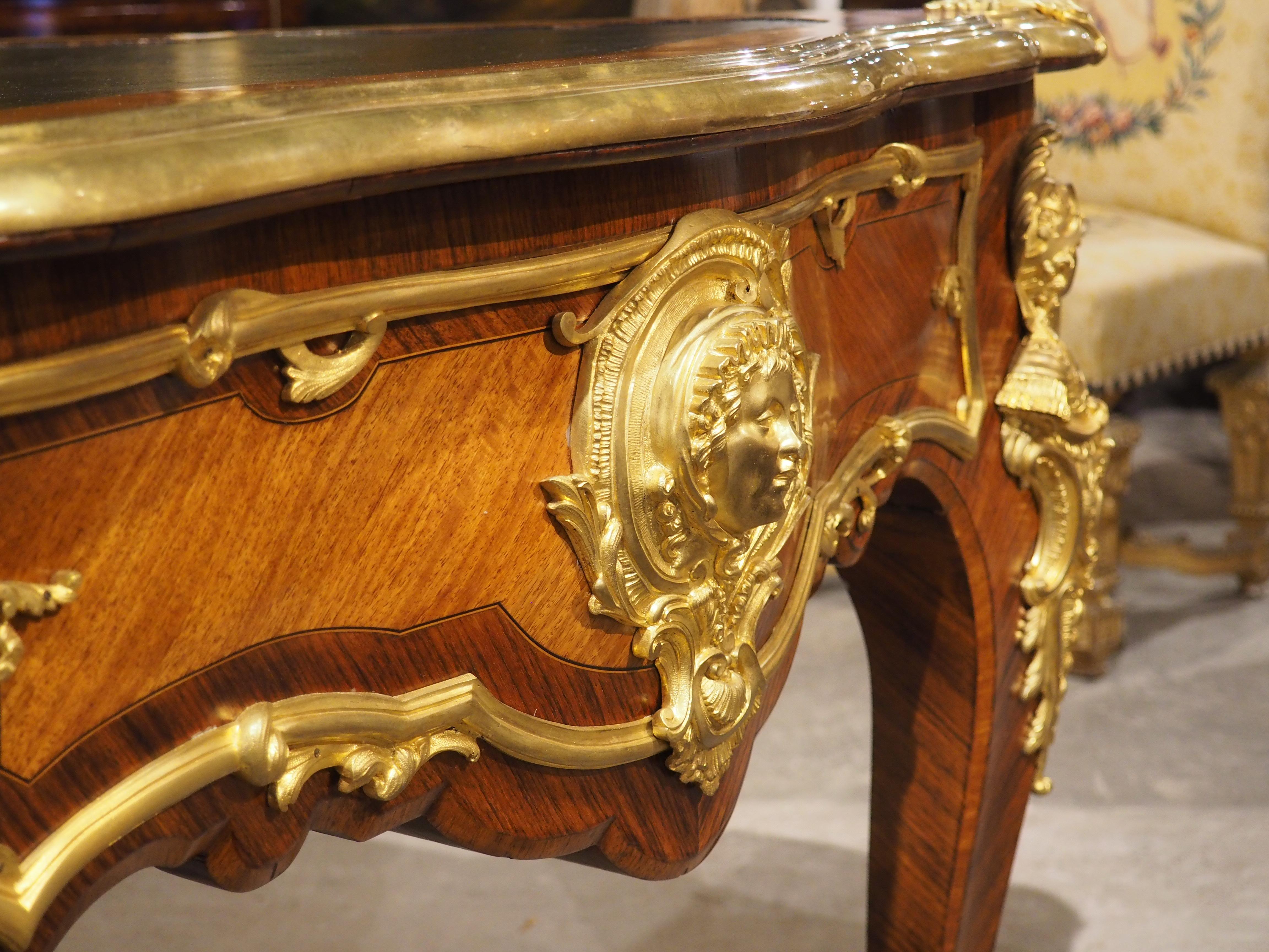 19th Century French Louis XV Style Bureau Plat “à Têtes De Guerriers Antiques” For Sale 2
