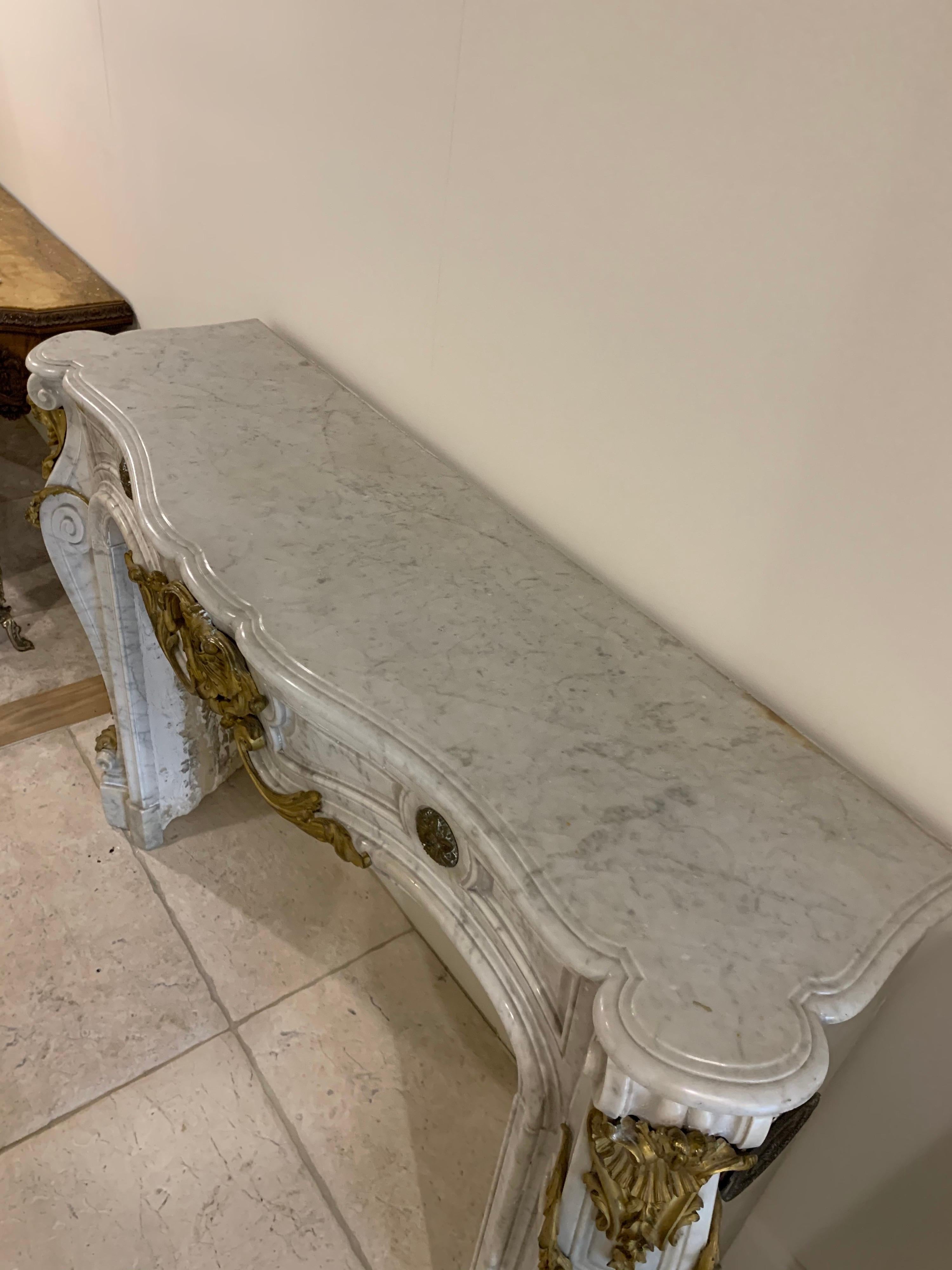 19th Century French Louis XV Style Carrara Marble and Gilt Bronze Mantel 4