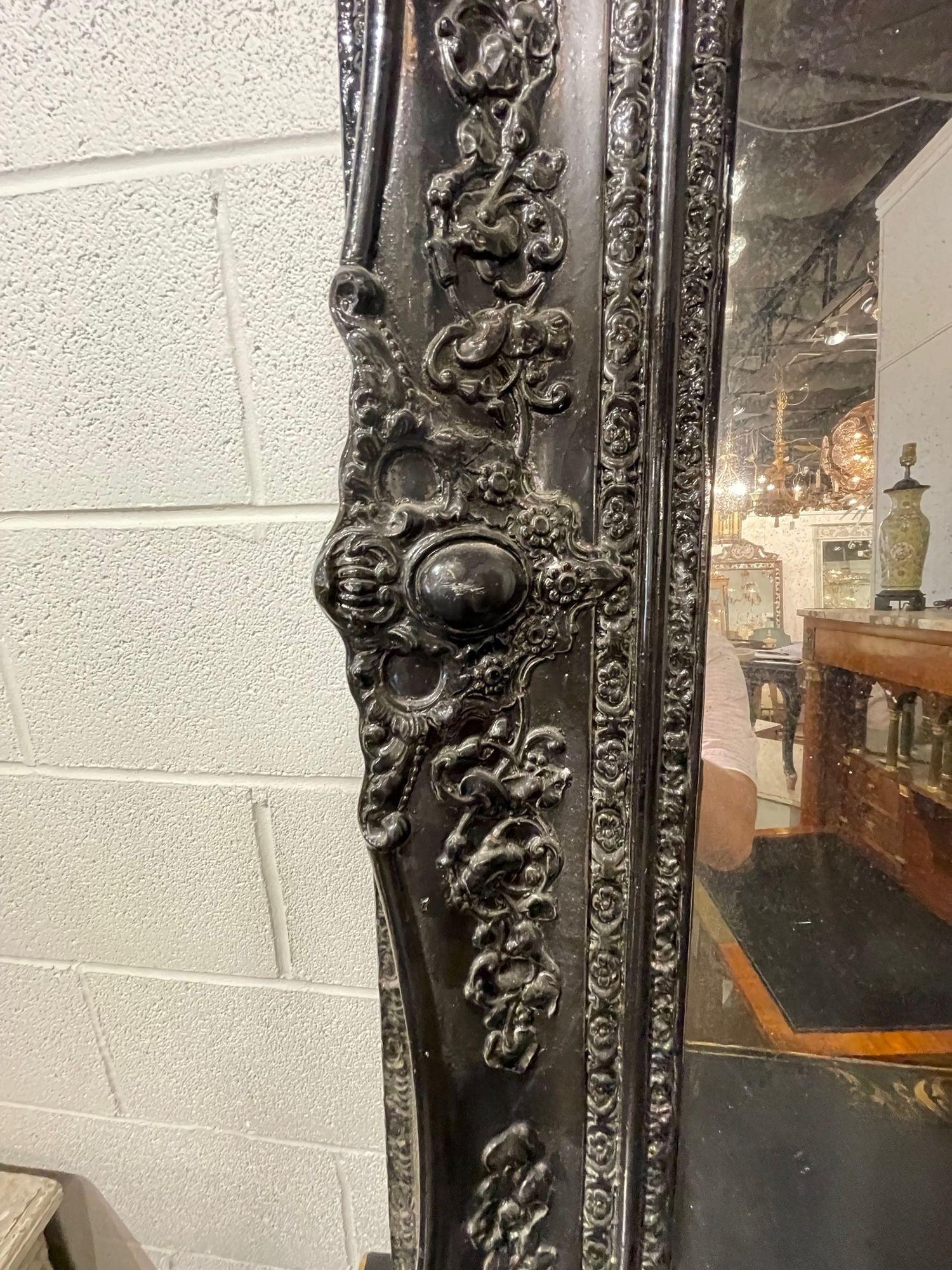 19th Century French Louis XV Style Carved and Black Lacquered Mirror In Good Condition For Sale In Dallas, TX