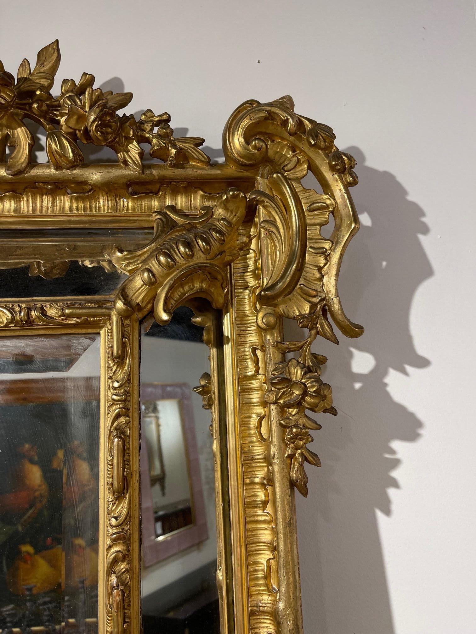 19th Century French Louis XV Style Carved and Giltwood Cushion Mirror 2