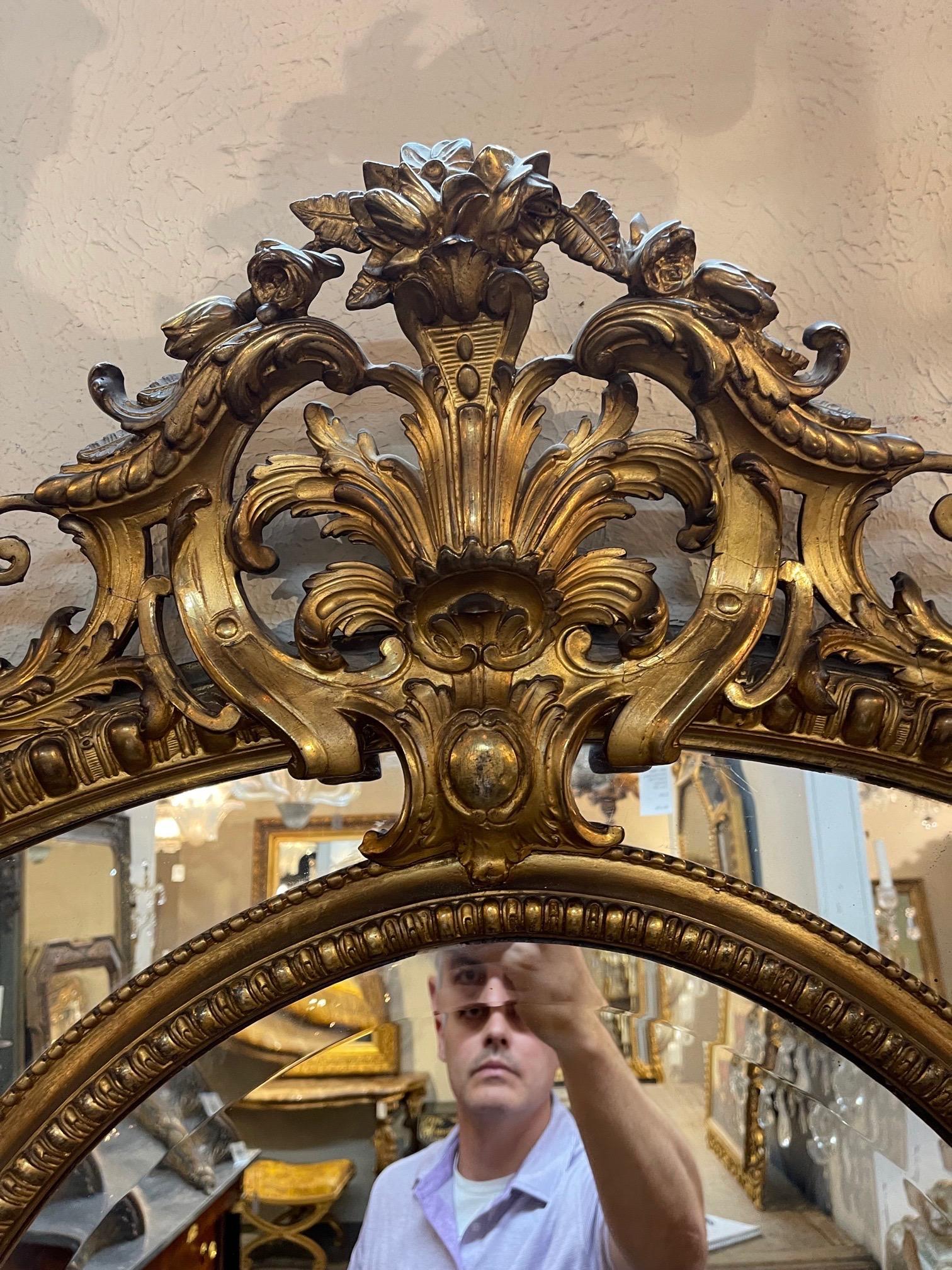 19th Century French Louis XV Style Carved and Giltwood Mirror In Good Condition For Sale In Dallas, TX