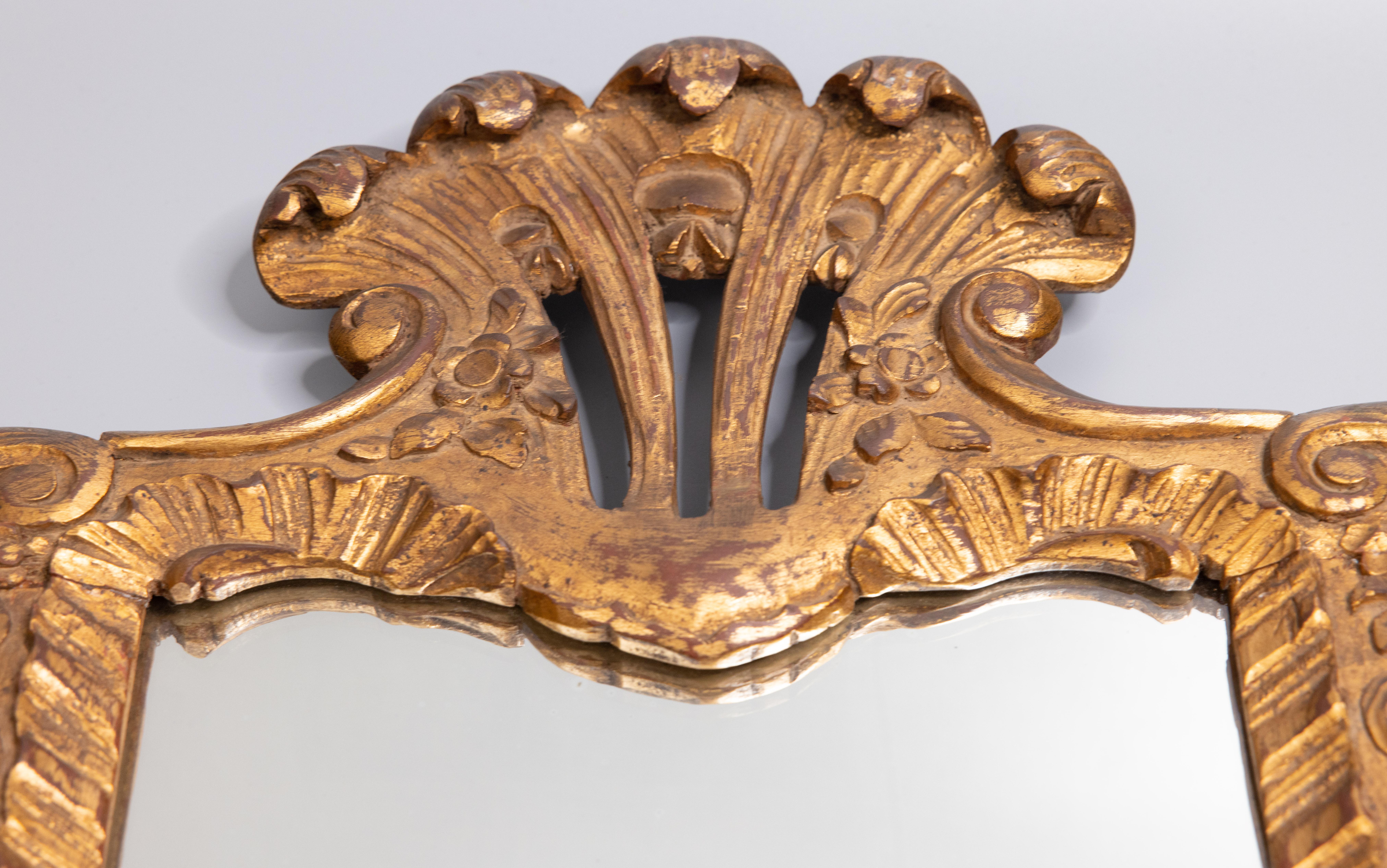 19th Century French Louis XV Style Carved Giltwood Mirror In Good Condition For Sale In Pearland, TX