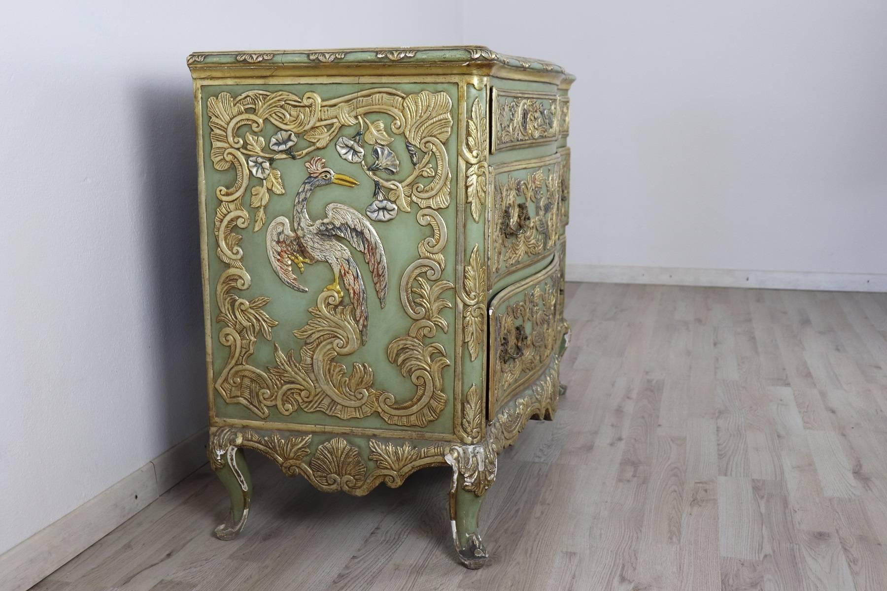 19th Century French Louis XV Style Carved Lacquered and Gilded Chest of Drawers In Fair Condition In Casale Monferrato, IT