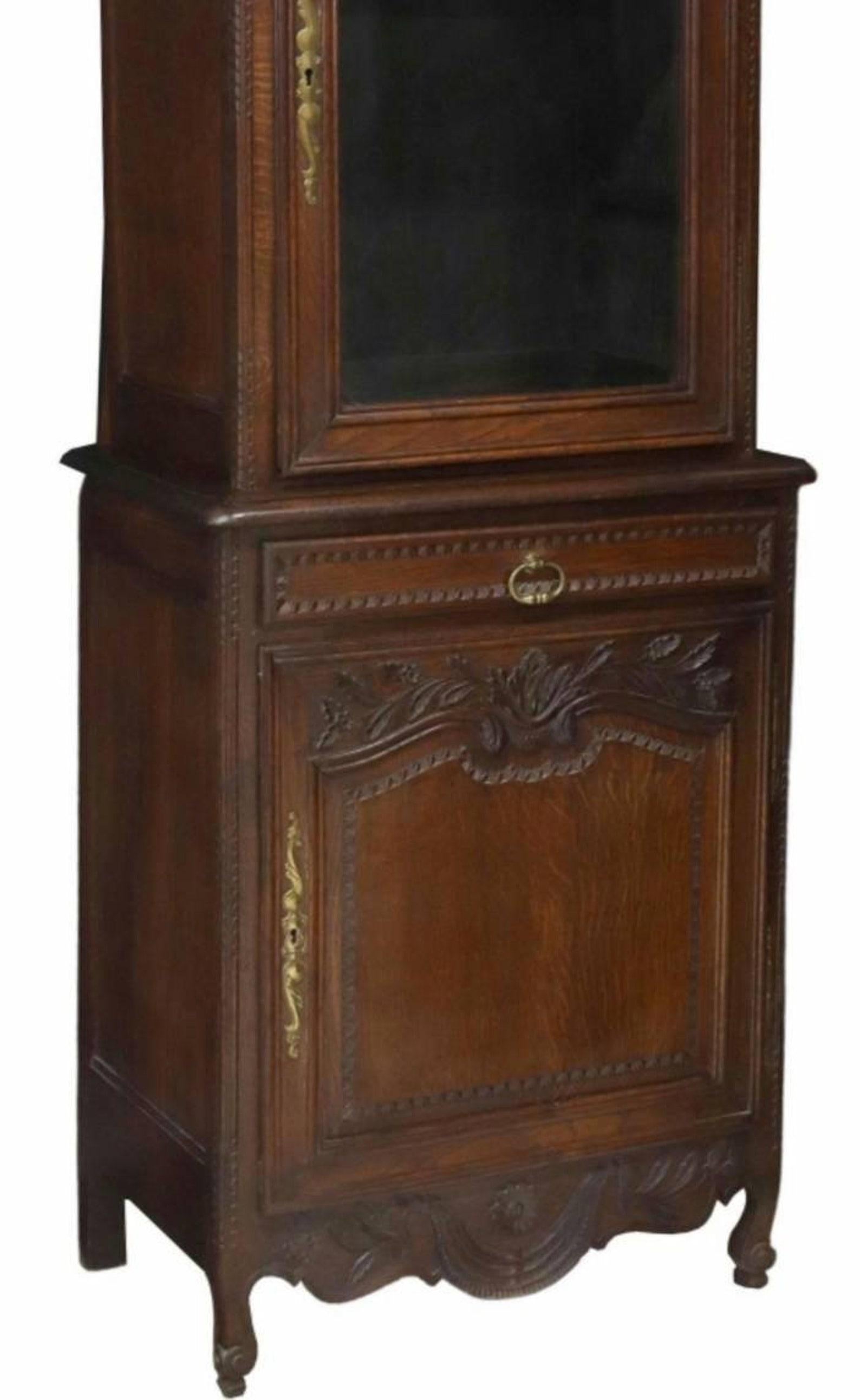 19th Century French Louis XV Style Carved Oak Vitrine Cabinet 1