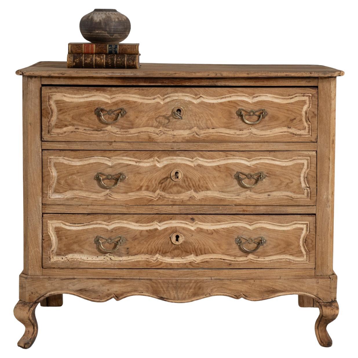 Commode de style Louis XV du 19e siècle en vente