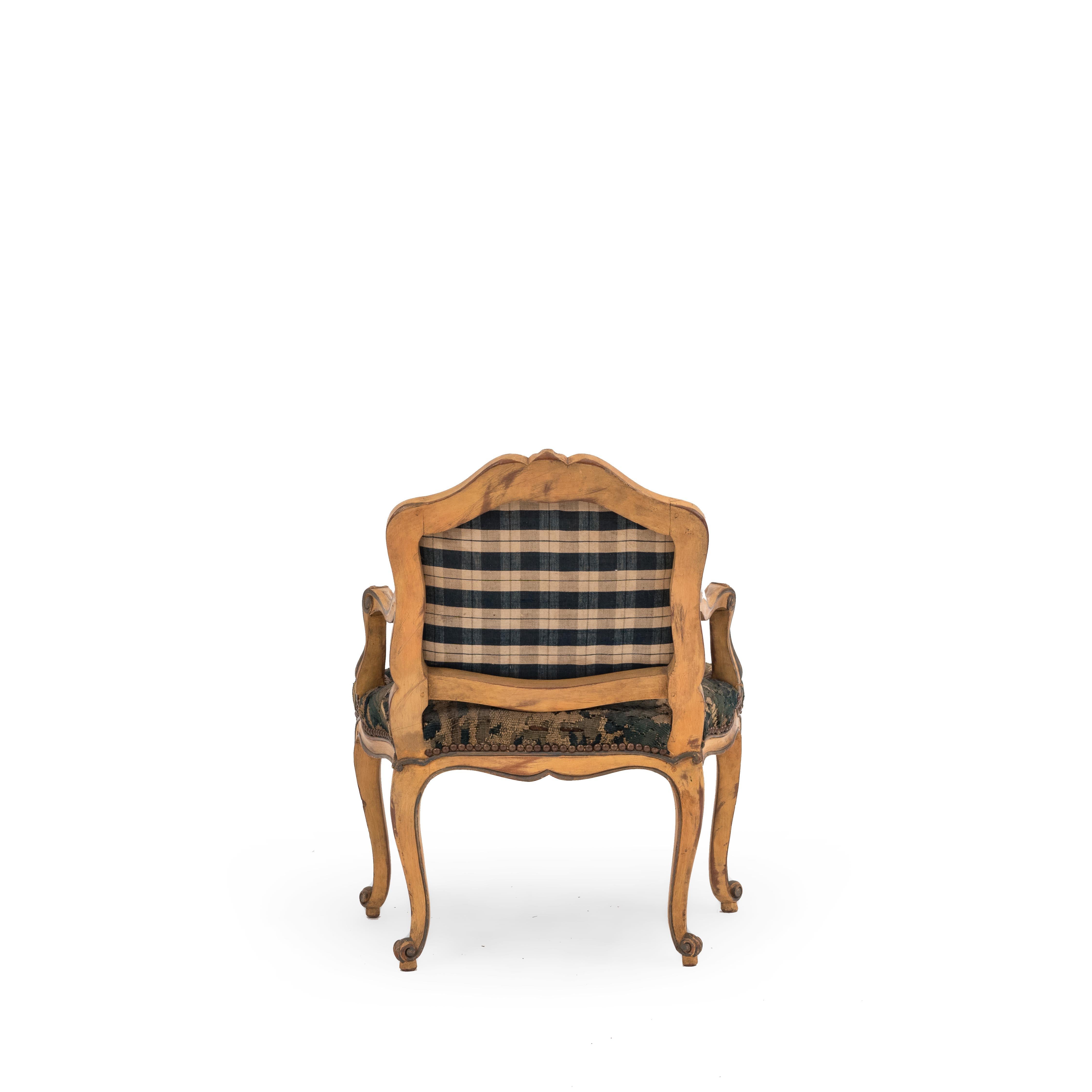 toddler arm chairs