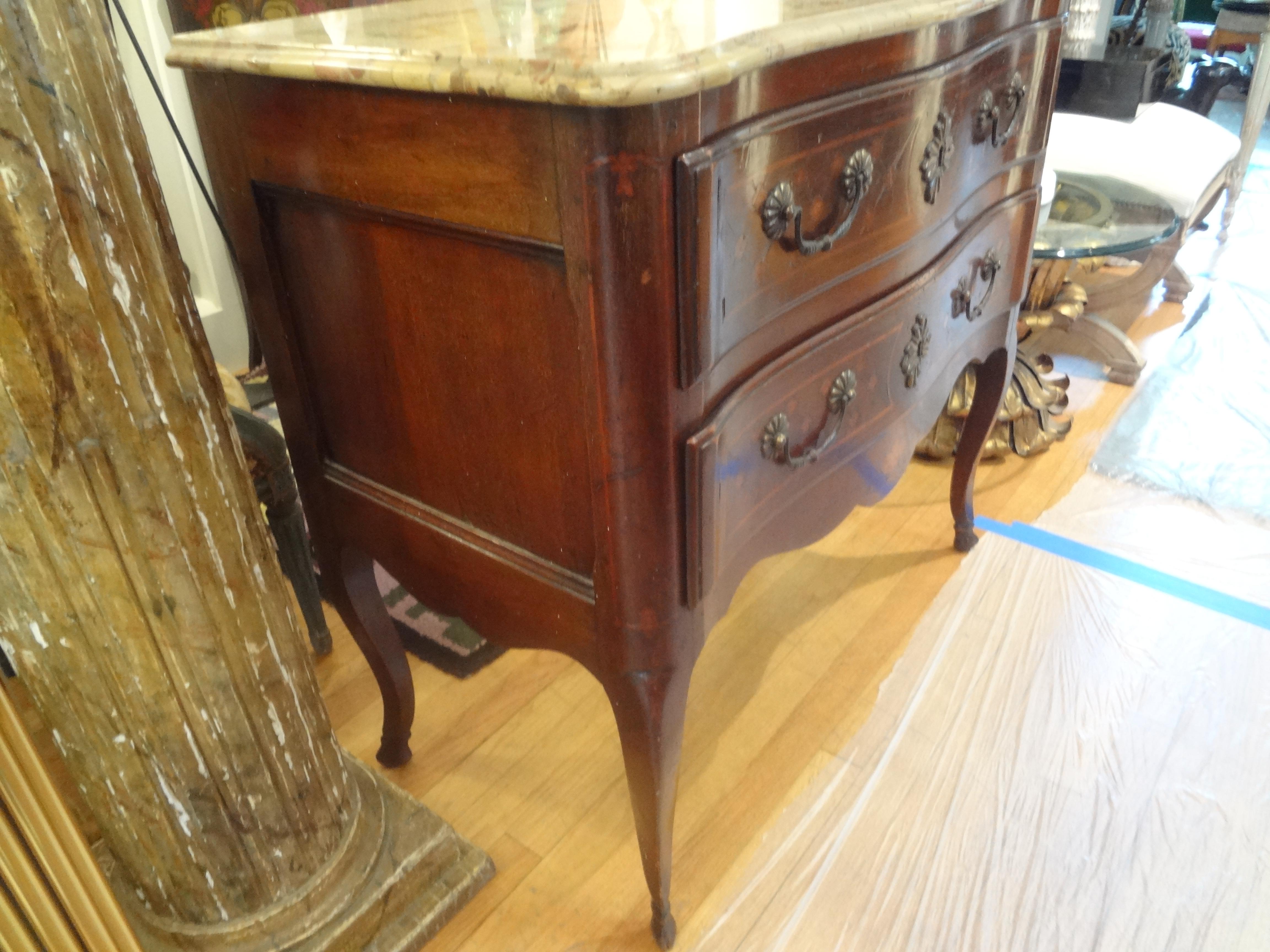 Europeo Commode francese del XIX secolo in stile Luigi XV in vendita