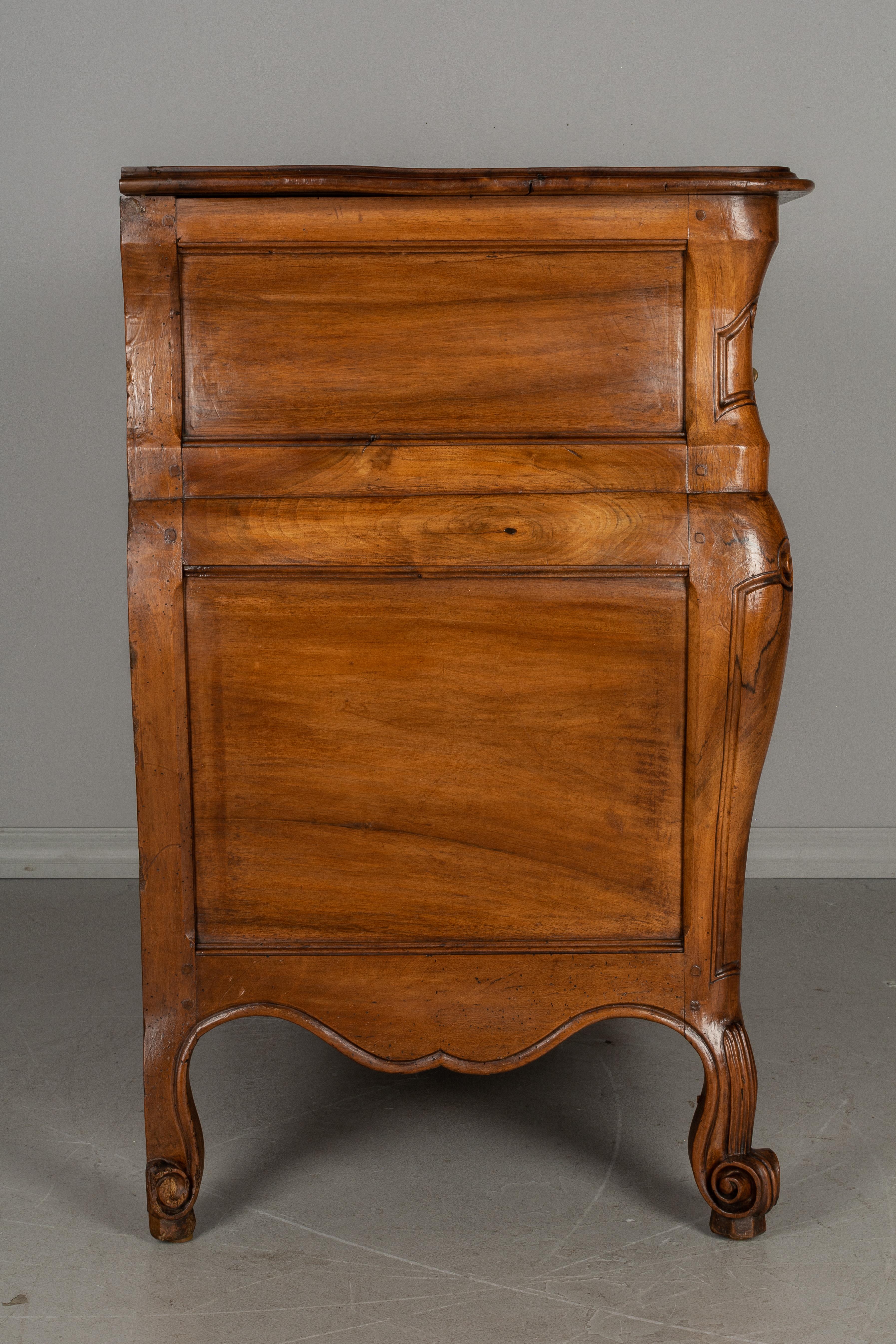 19th Century French Louis XV Style Commode In Good Condition In Winter Park, FL