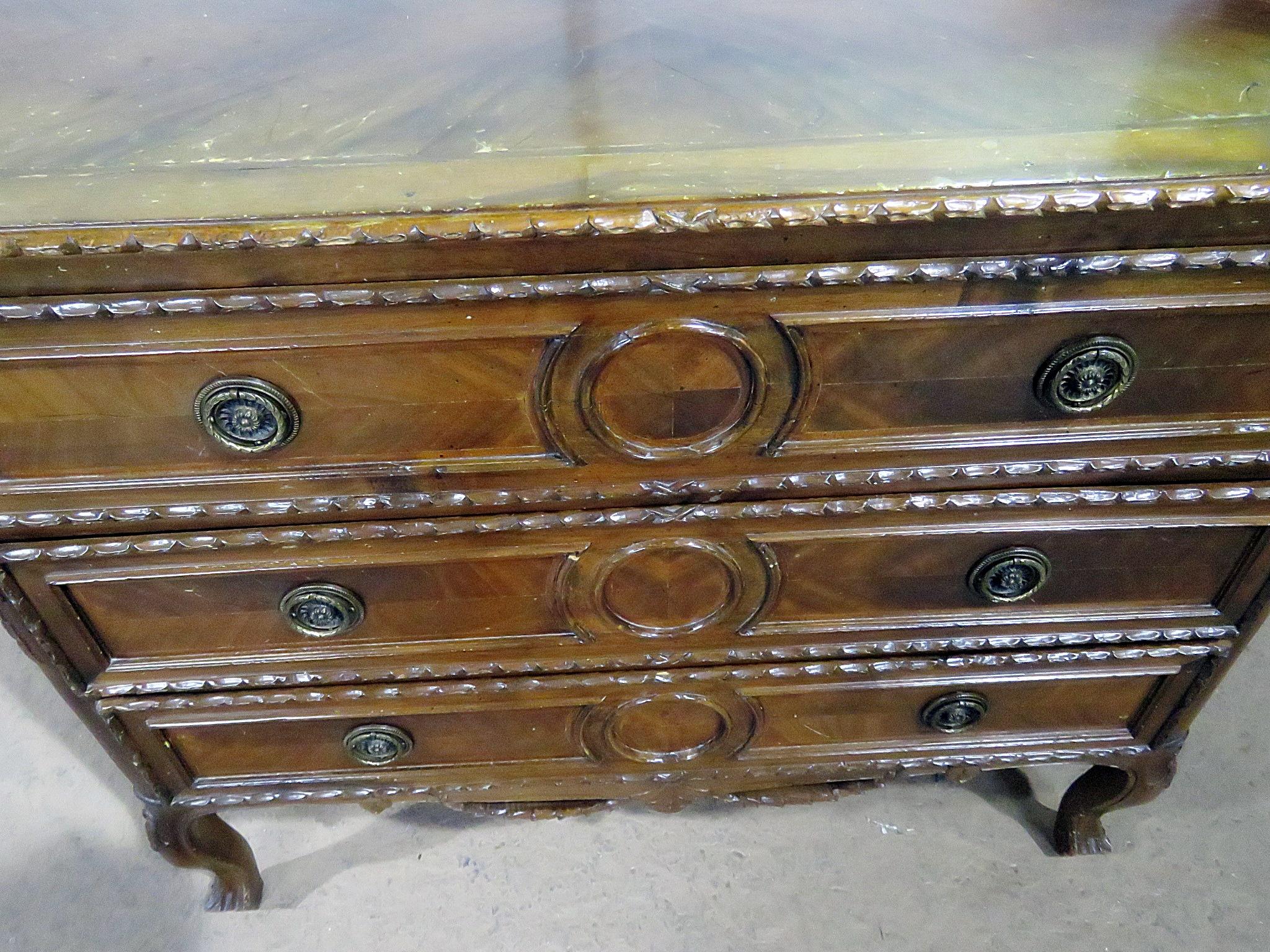 19th Century French Louis XV Style Commode For Sale 2