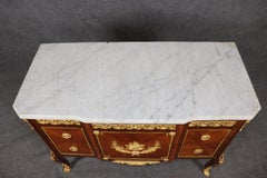 Cómoda de Mármol Estilo Luis XV Francés Siglo XIX Dore' Ormulu Mounts