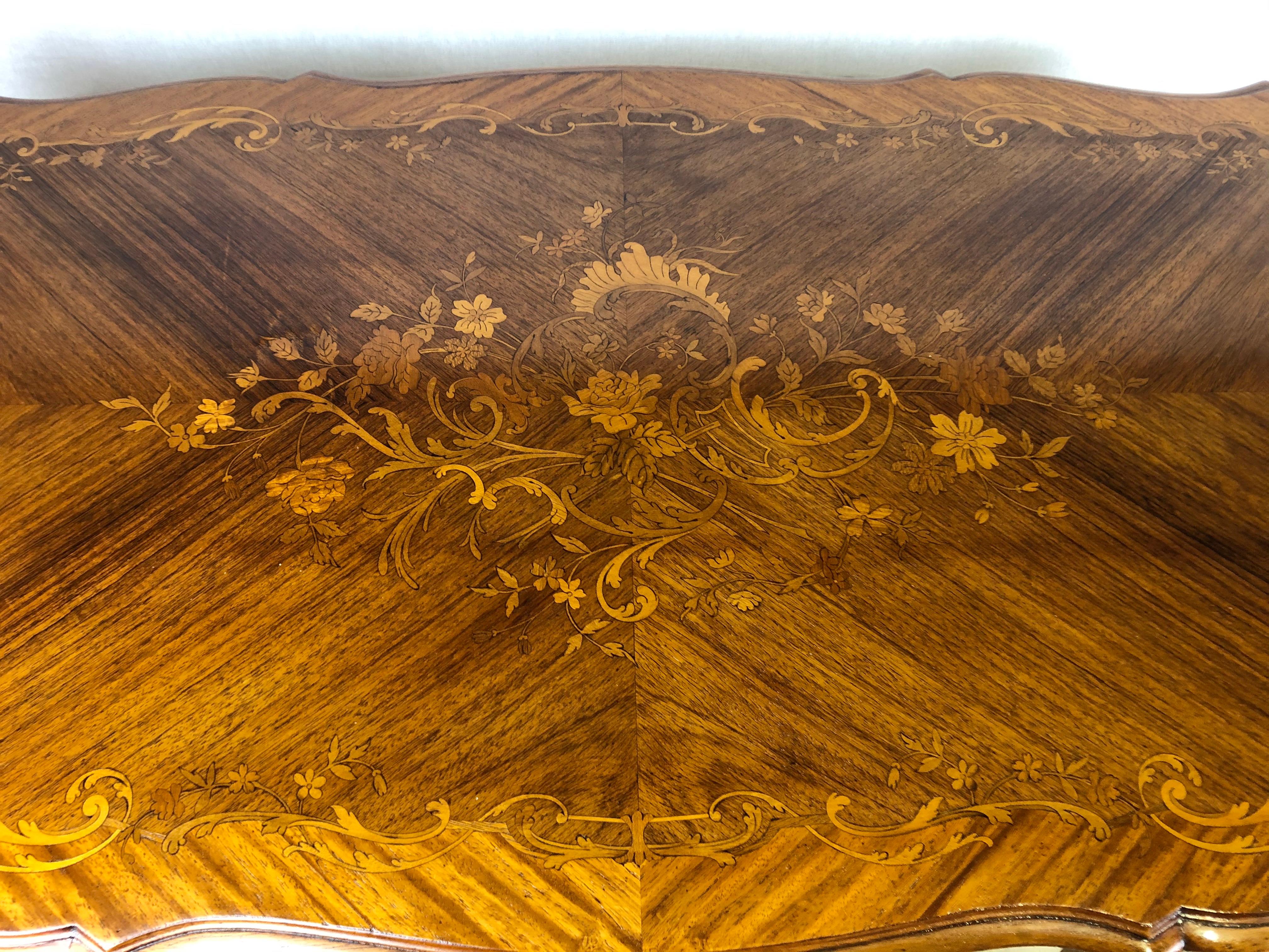 19th Century French Louis XV Style Floral Marquetry and Gilt Bronze Writing Desk For Sale 4
