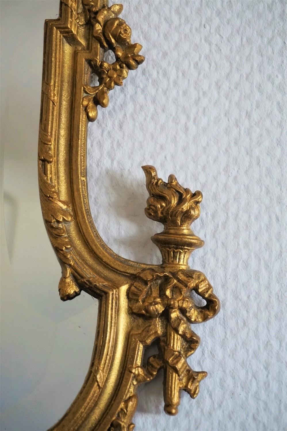 19th Century French Louis XV Style Gilt Bronze and Faceted Crystal Glass Mirror For Sale 2