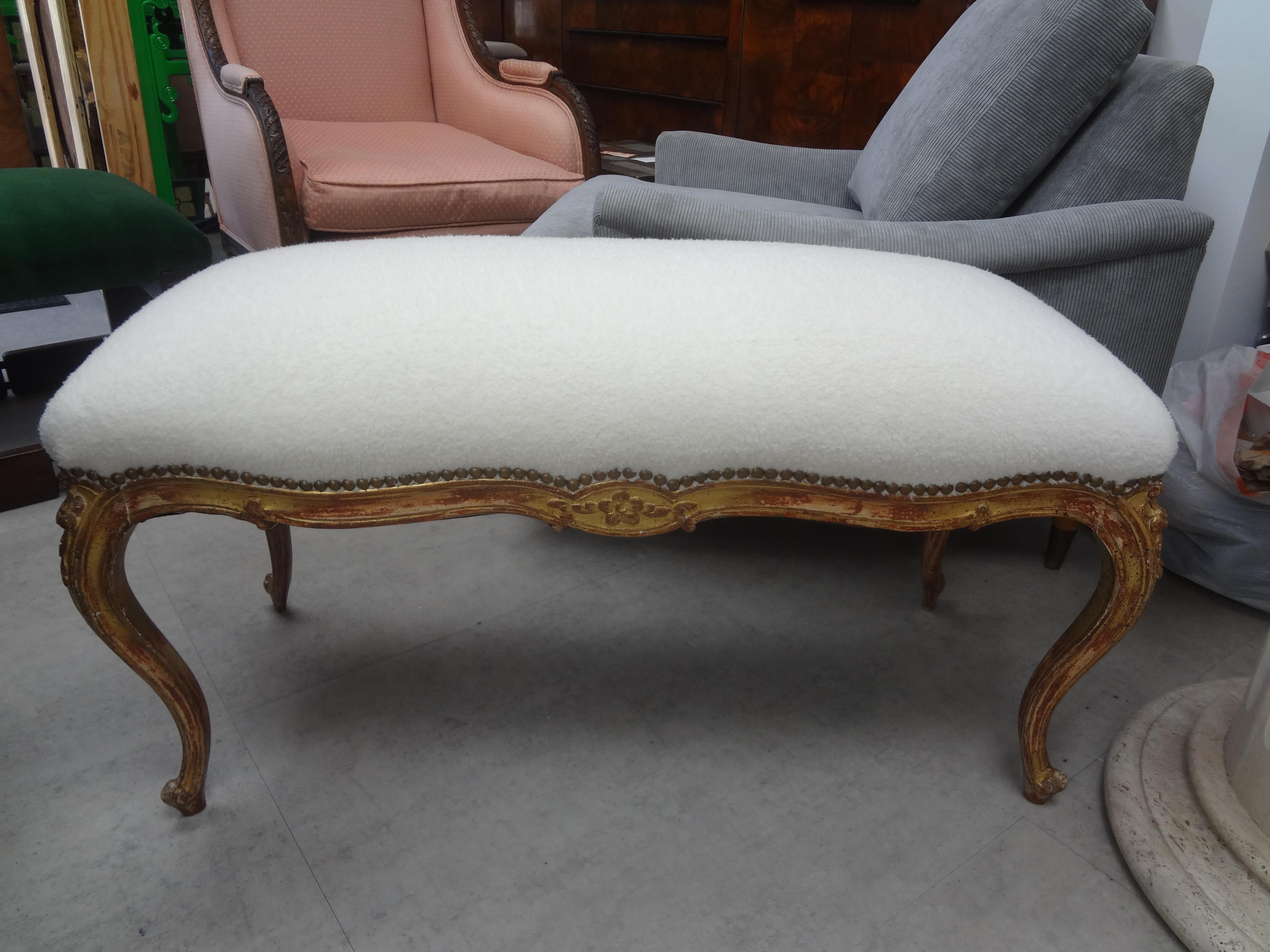19th Century French Louis XV Style Giltwood Bench In Good Condition For Sale In Houston, TX