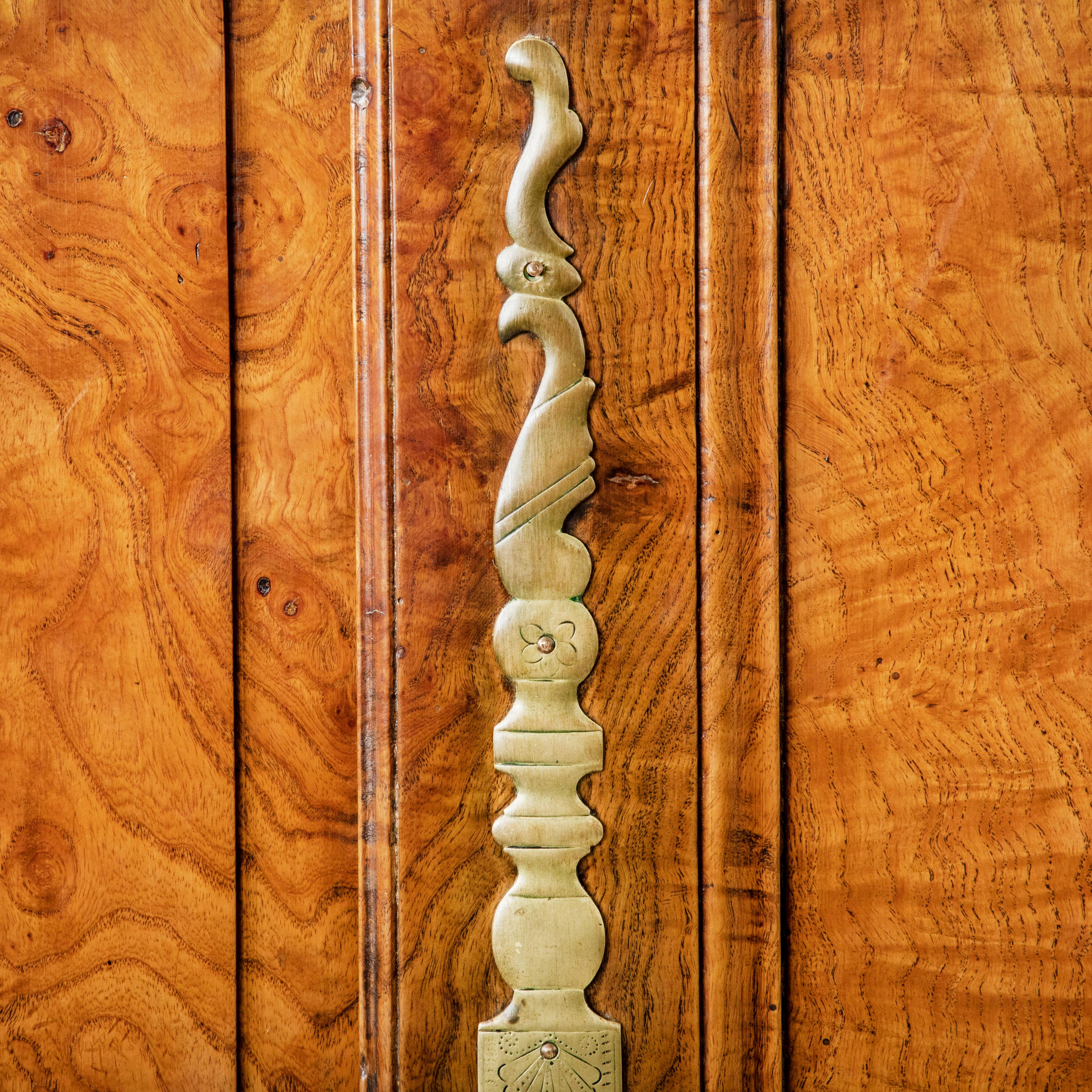 19th Century French Louis XV Style Hand Carved Burl Elm Armoire or Wardrobe For Sale 7