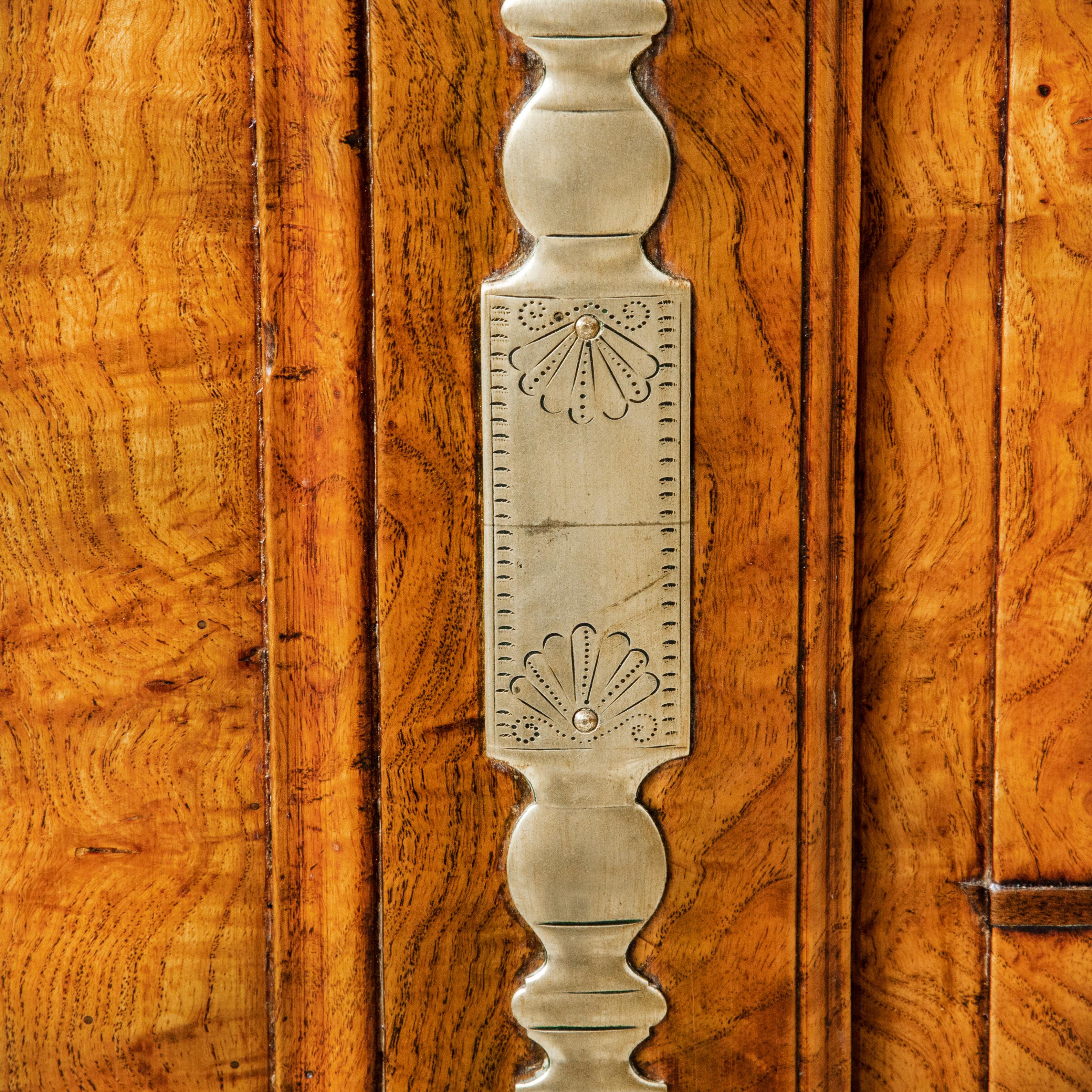 19th Century French Louis XV Style Hand Carved Burl Elm Armoire or Wardrobe For Sale 14