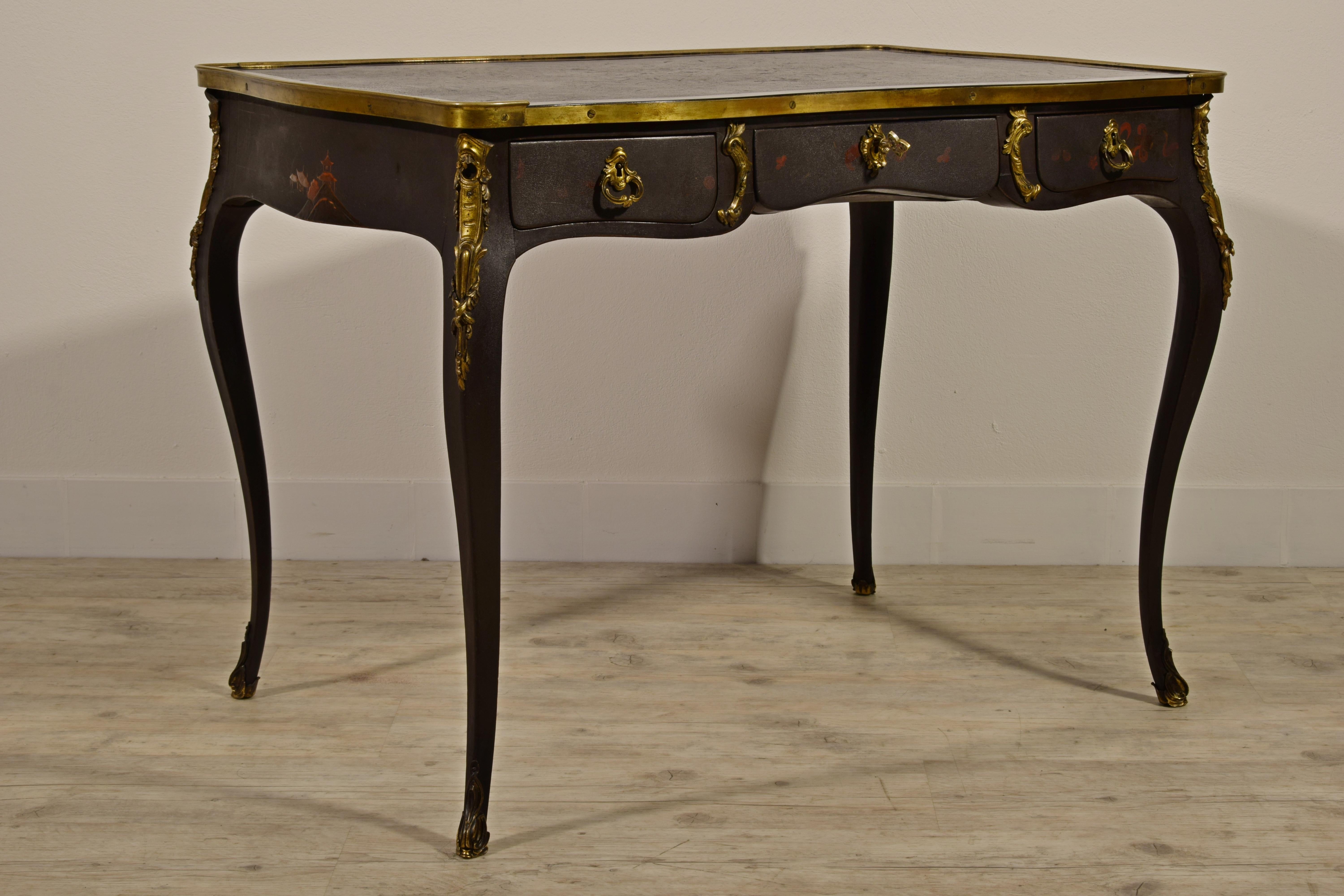 19th Century, French Louis XV Style, Lacquered Wood Desk For Sale 6