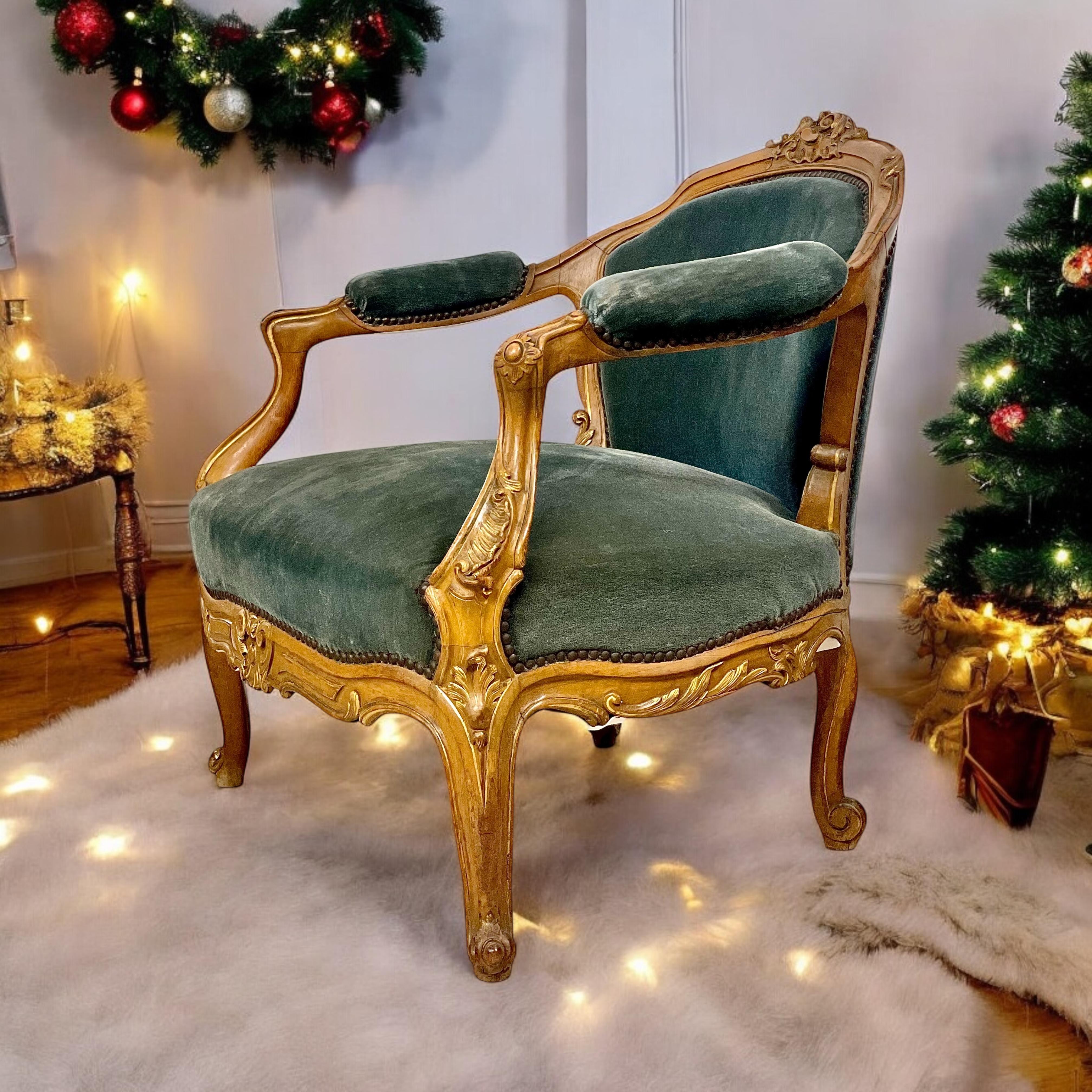 19th Century Lounge Armchair in Carved Giltwood and Velvet For Sale 1