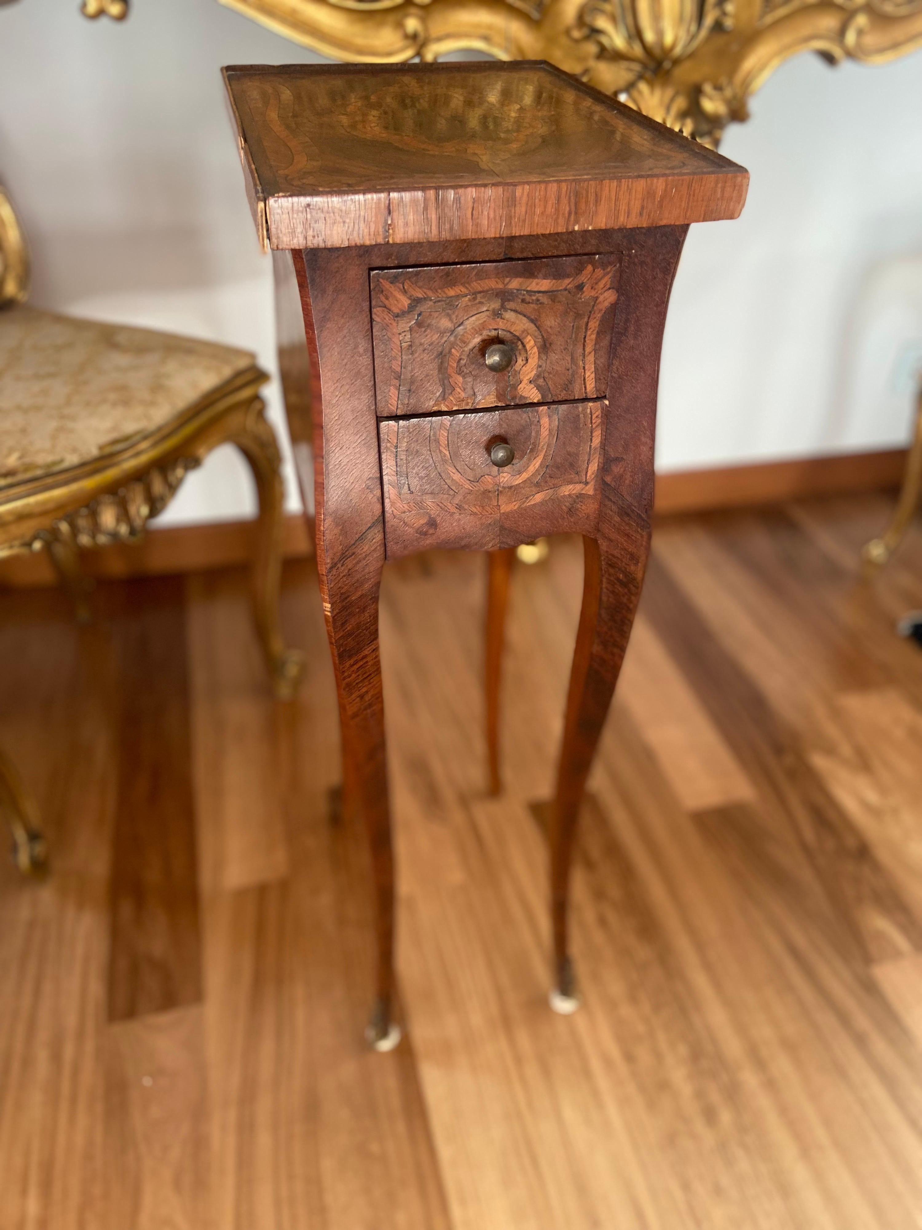 Hand-Carved 19th Century French Louis XV Style Mahogany Marquetry Side Table For Sale