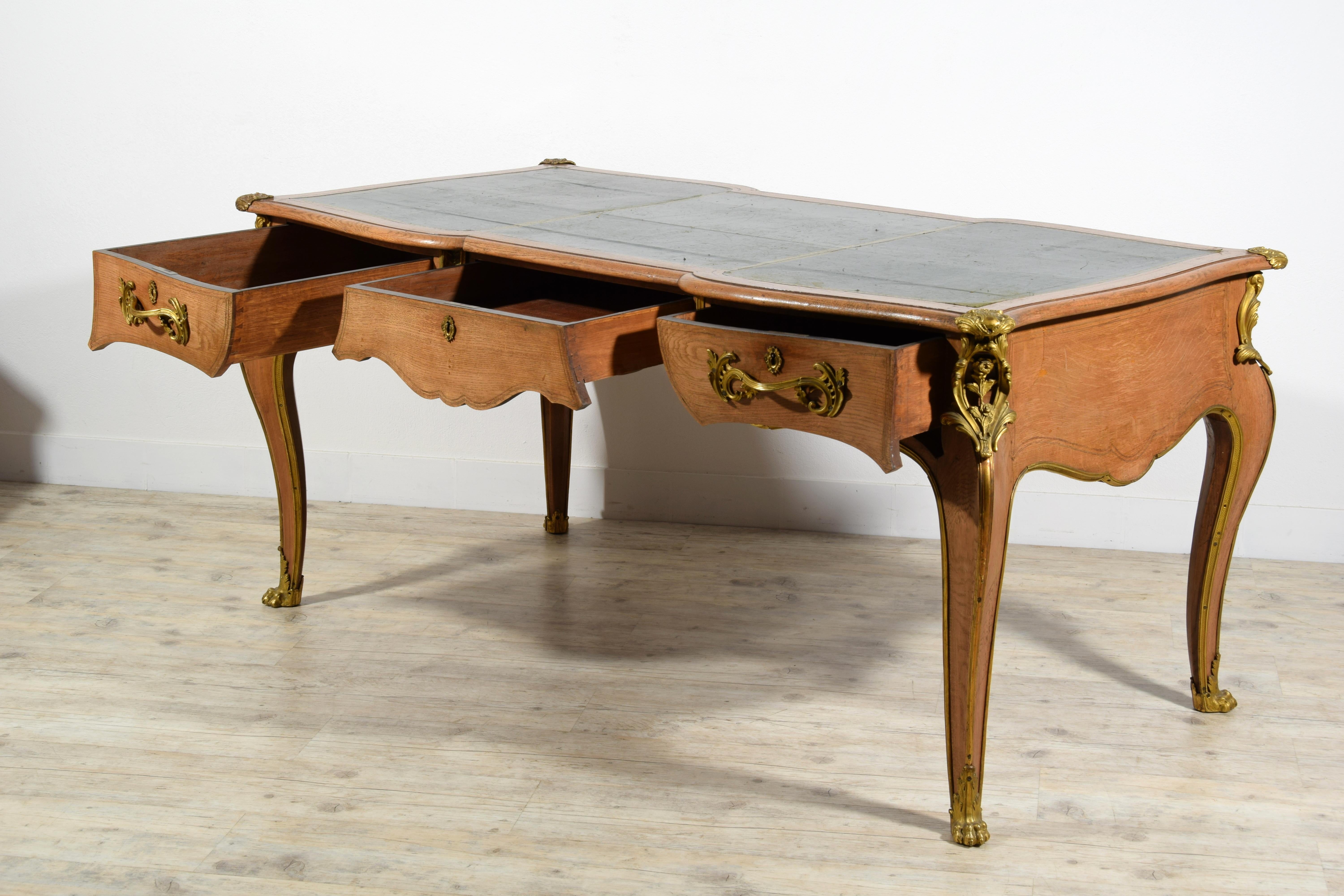 19th Century, French Louis XV style Natural Wood Center Desk with Gilt Bronzes  For Sale 8