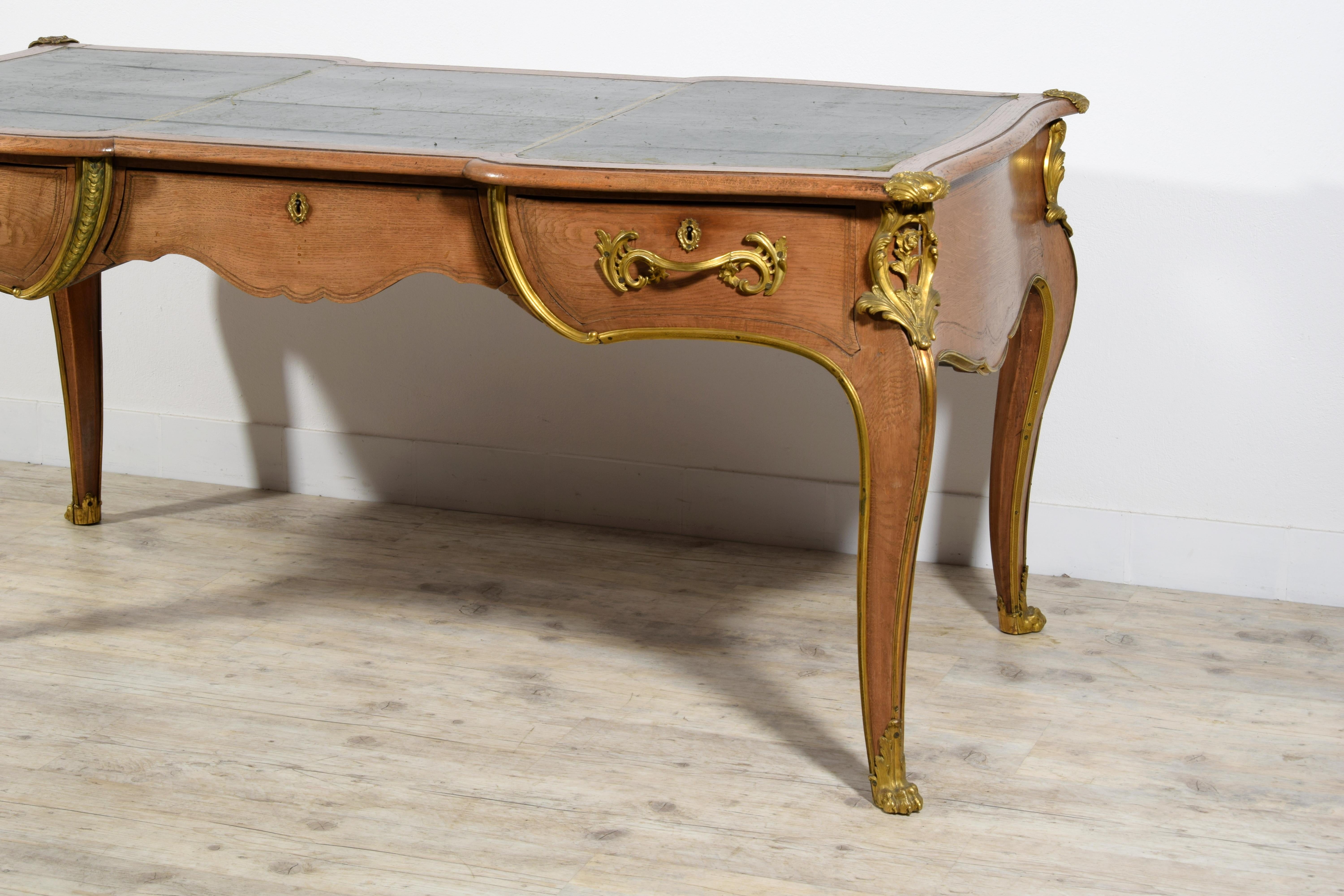19th Century, French Louis XV style Natural Wood Center Desk with Gilt Bronzes  For Sale 15