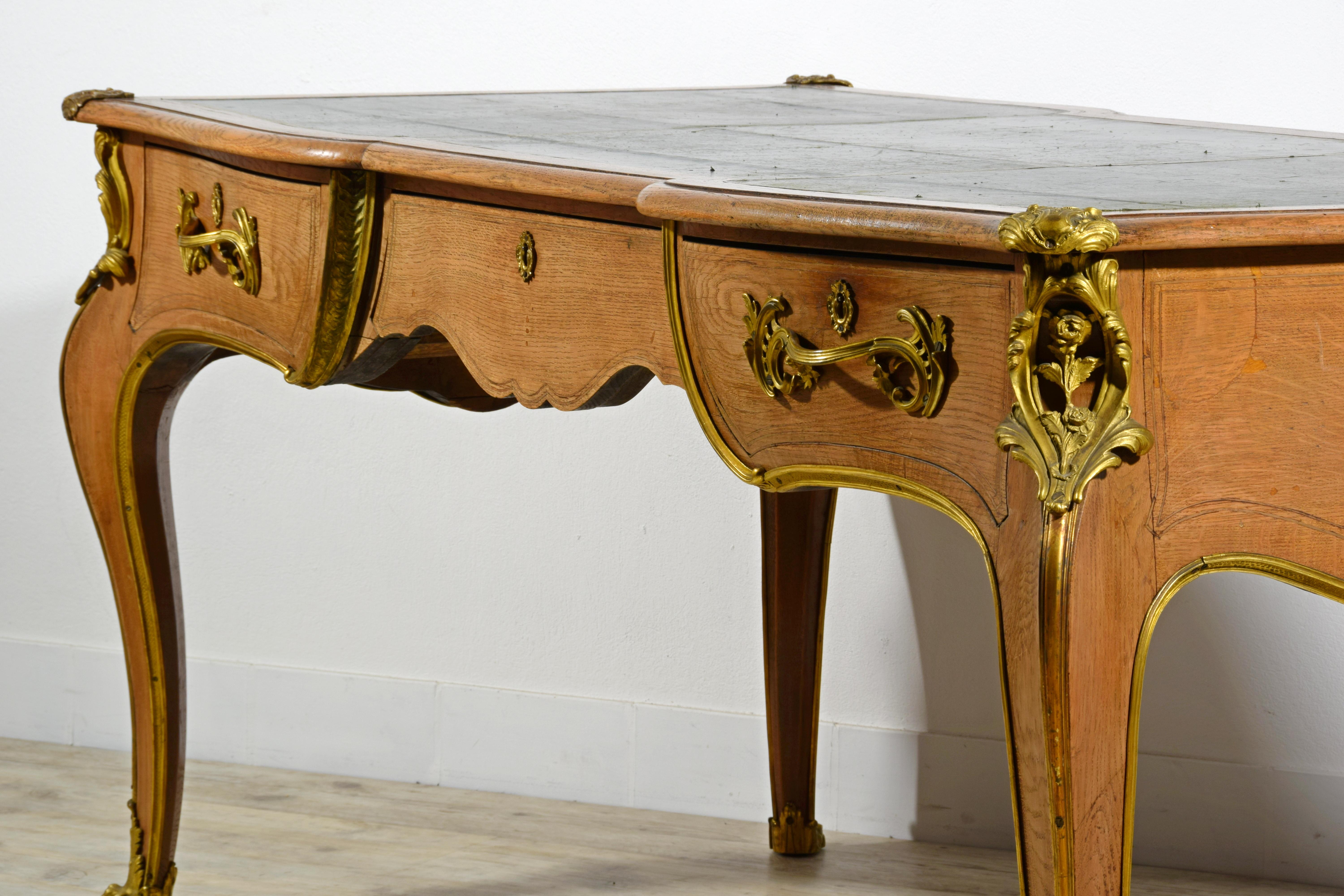 19th Century, French Louis XV style Natural Wood Center Desk with Gilt Bronzes  For Sale 18