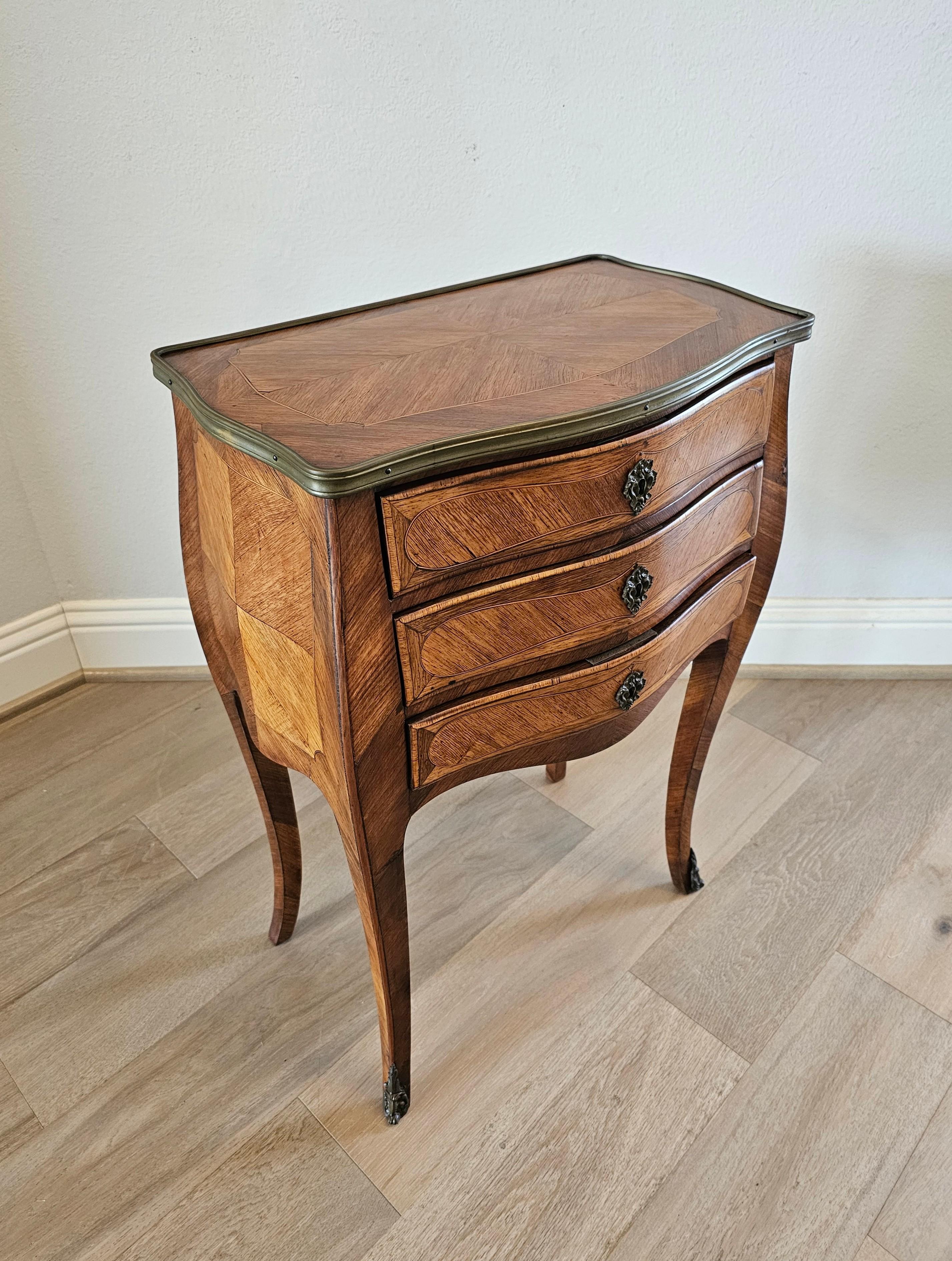 Hand-Crafted 19th Century French Louis XV Style Nightstand Table For Sale