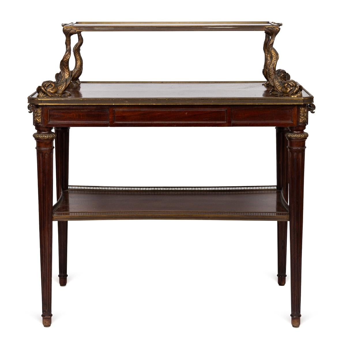 19. Jahrhundert Französisch Louis XV Stil Ormolu montiert Tee Tisch & Tablett c.1880 (Spätes 19. Jahrhundert) im Angebot