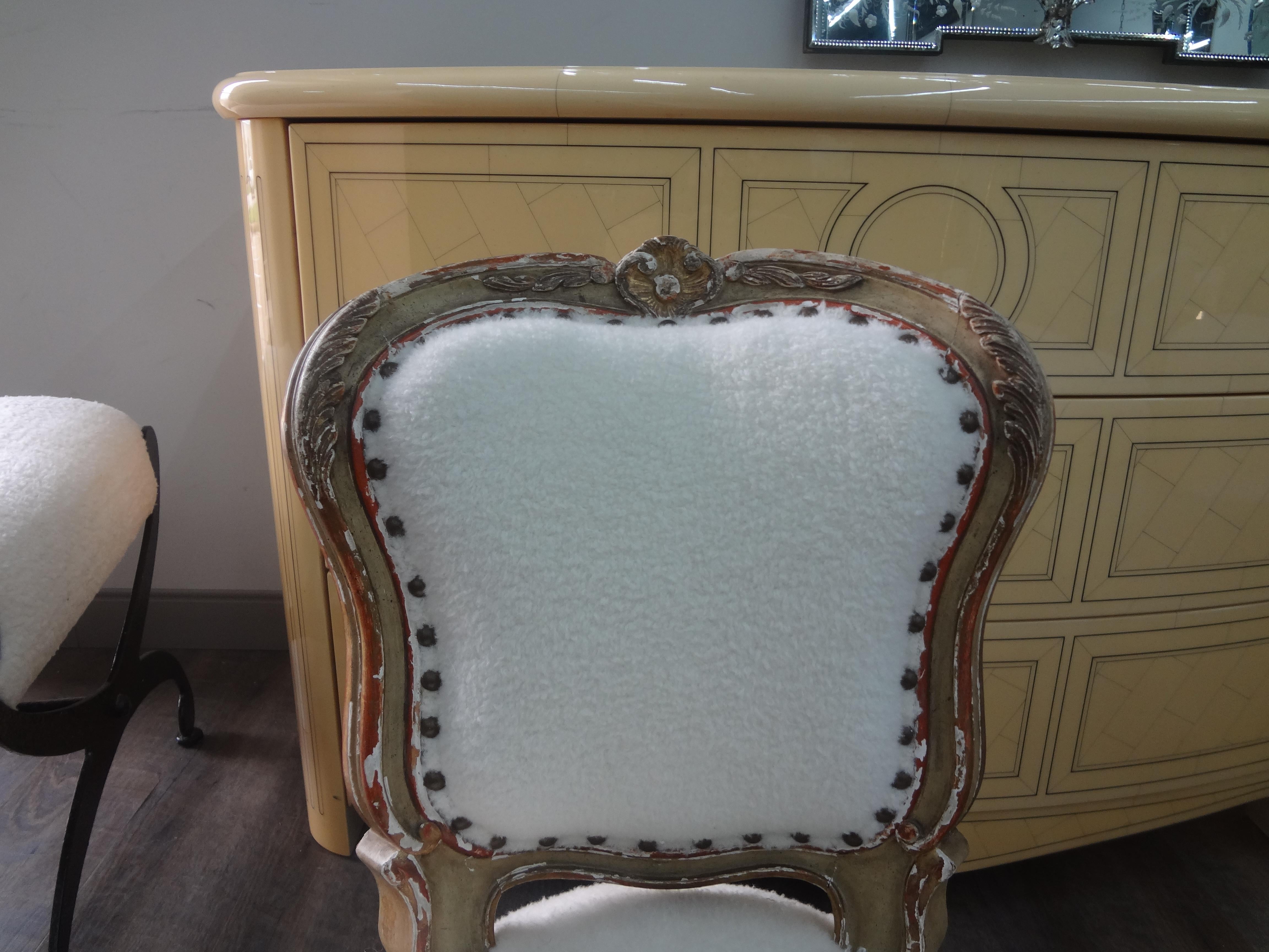 19th Century French Louis XV Style Painted and Parcel Gilt Children's Chair In Good Condition For Sale In Houston, TX