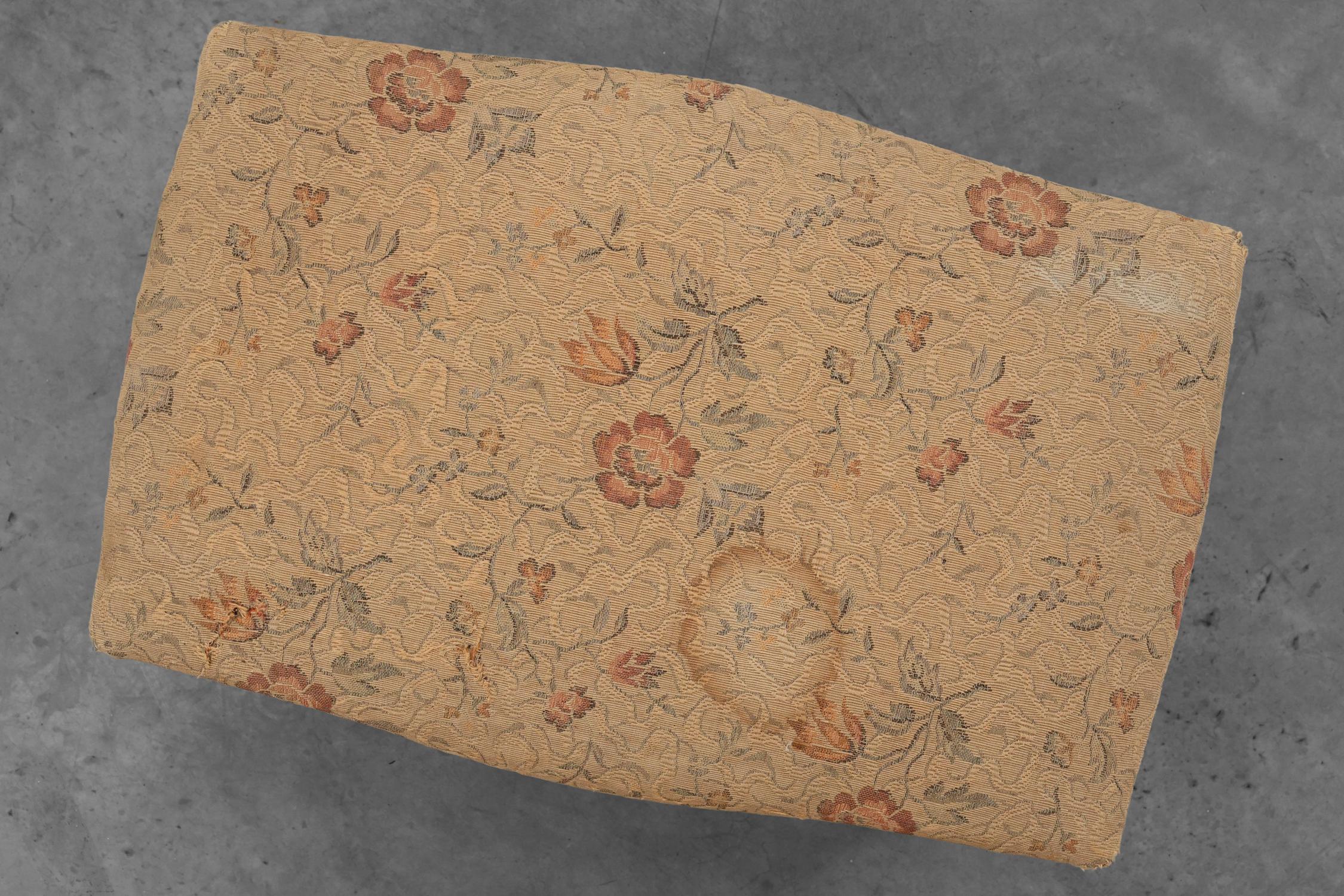 Banc ou tabouret de piano français du 19e siècle de style Louis XV en vente 1