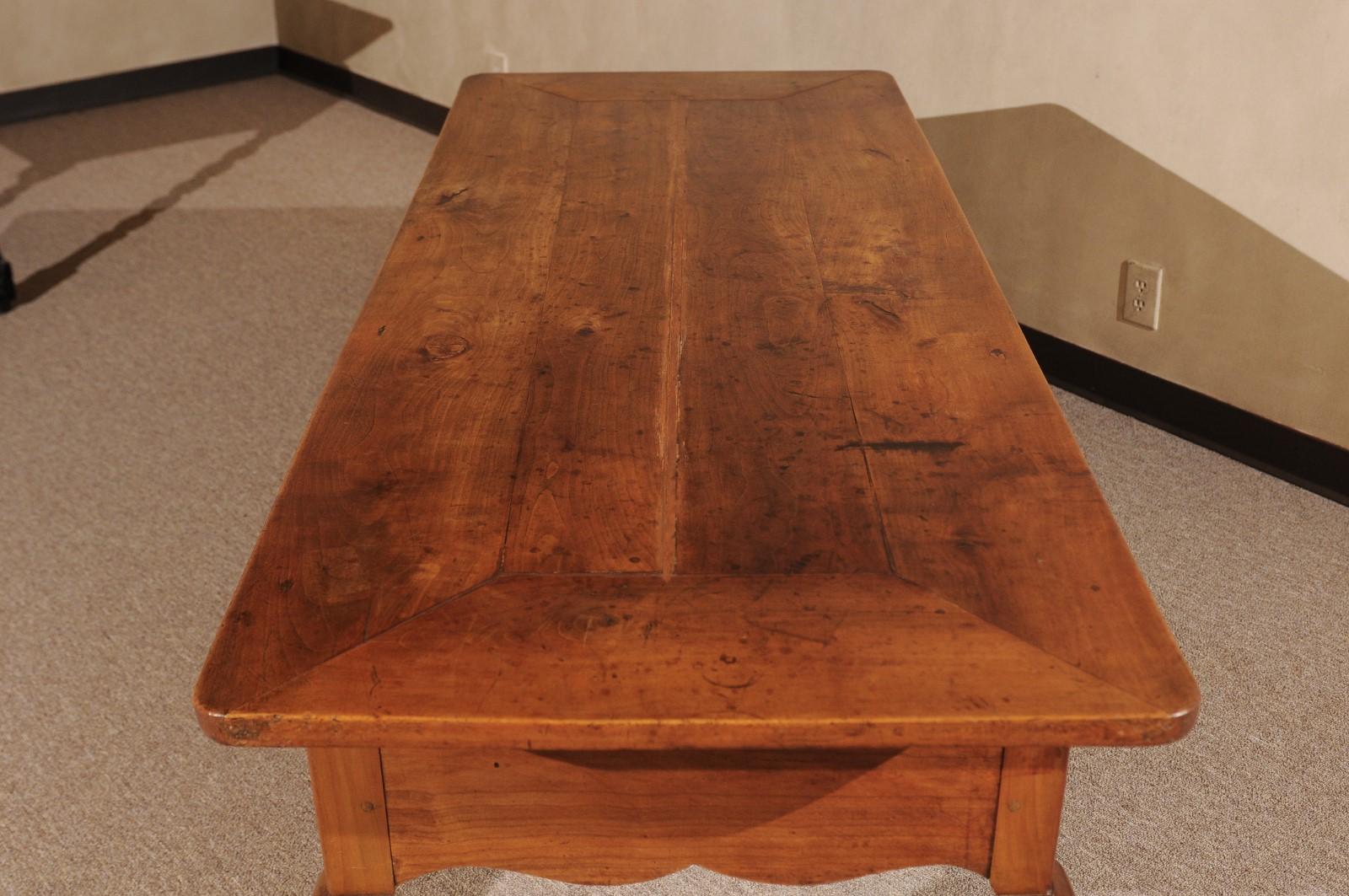 19th Century French Louis XV Style Provincial Desk in Fruitwood 5