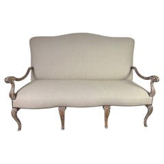 Canapé français du 19ème siècle de style Louis XV avec tapisserie en lin