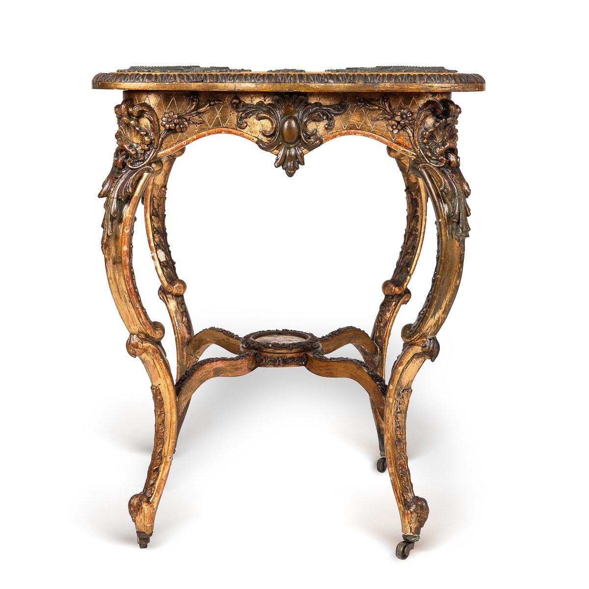 Autre Ensemble de tables de style Louis XV français du 19ème siècle avec porcelaine viennoise vers 1880 en vente