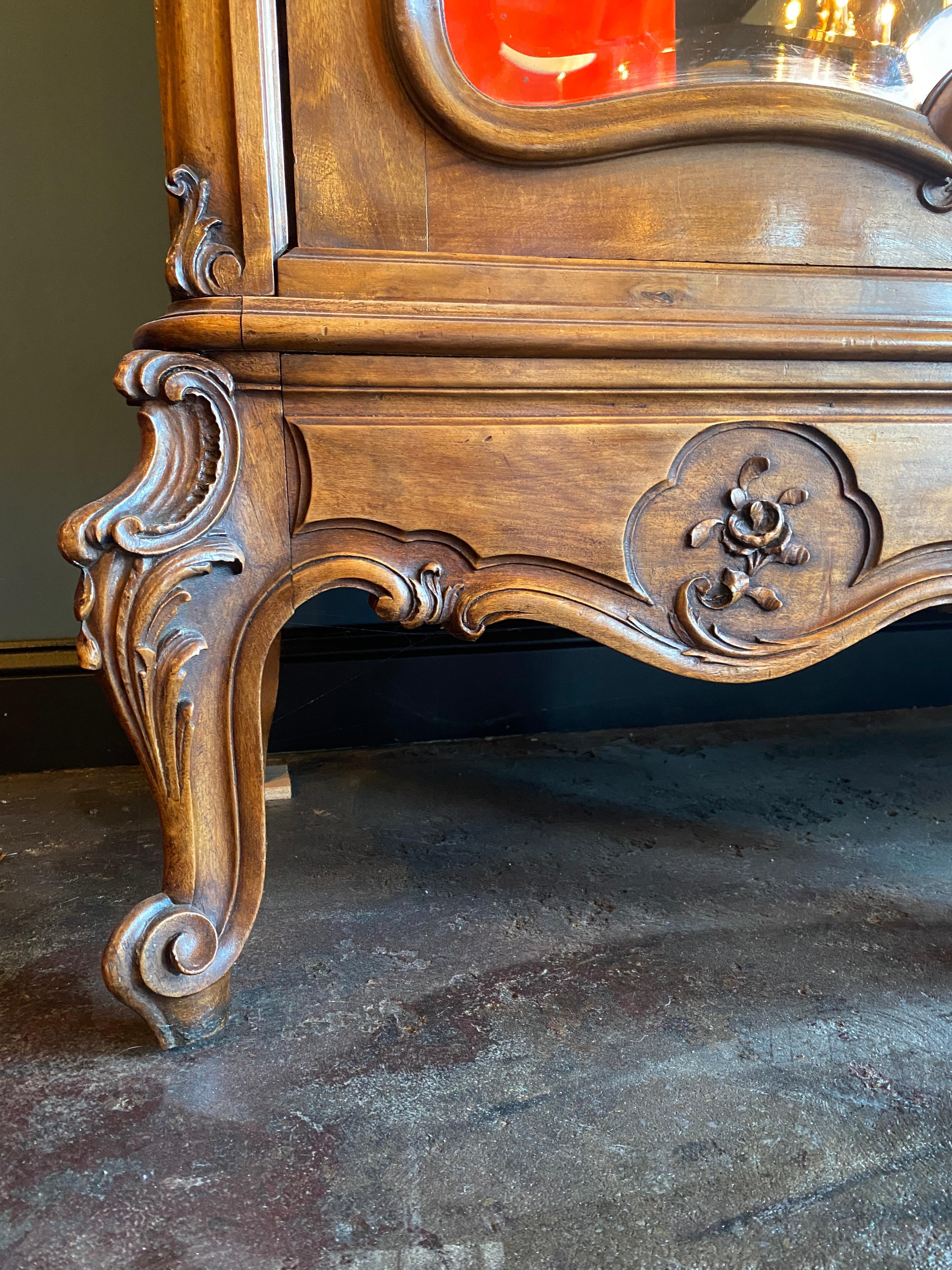 19th Century French Louis XV Style Walnut Armoire In Good Condition In Nashville, TN