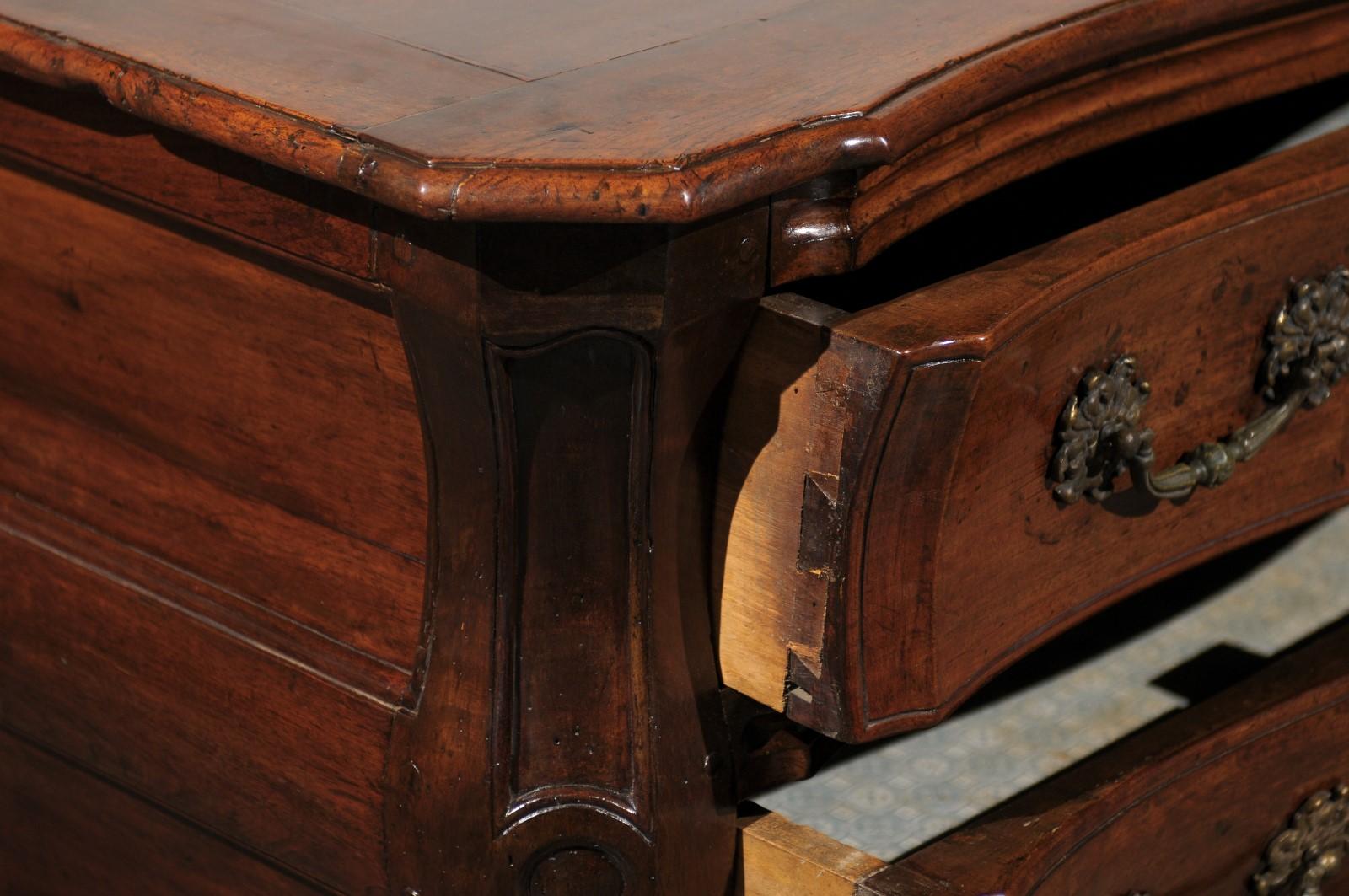 19th Century French Louis XV Style Walnut Commode with Carved Details In Good Condition In Atlanta, GA