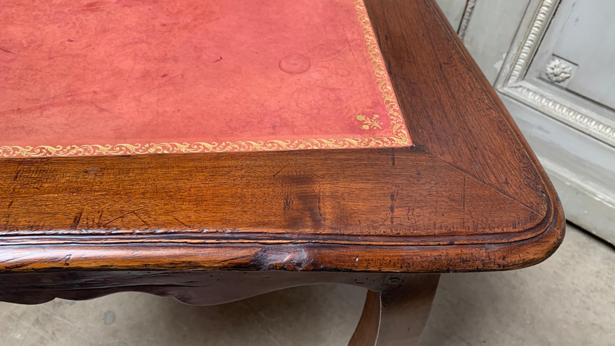 19th Century French Louis XV Style Walnut Writing Table with Red Leather Top For Sale 11
