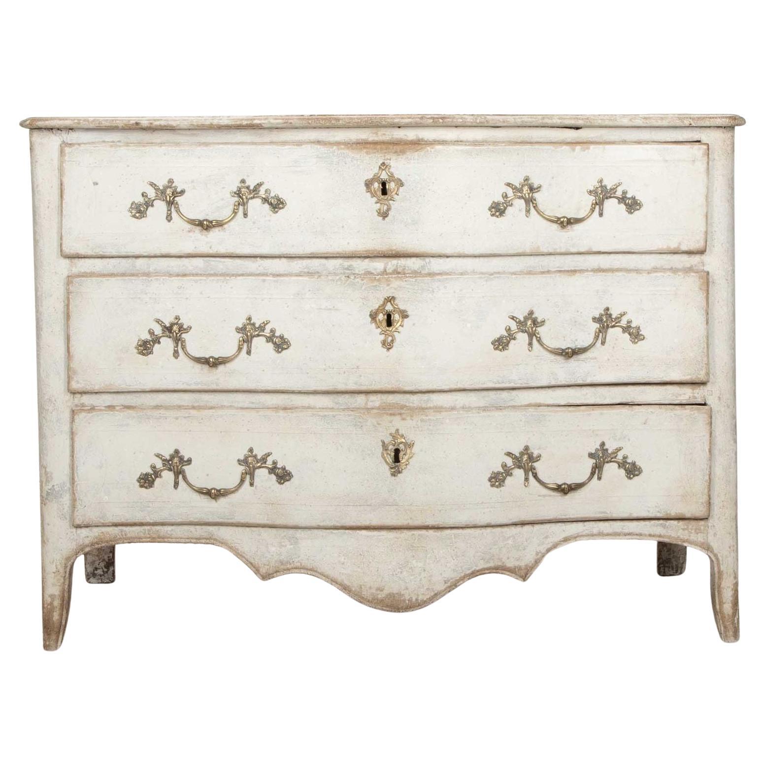 19th Century French Louis XV Style White Commode For Sale