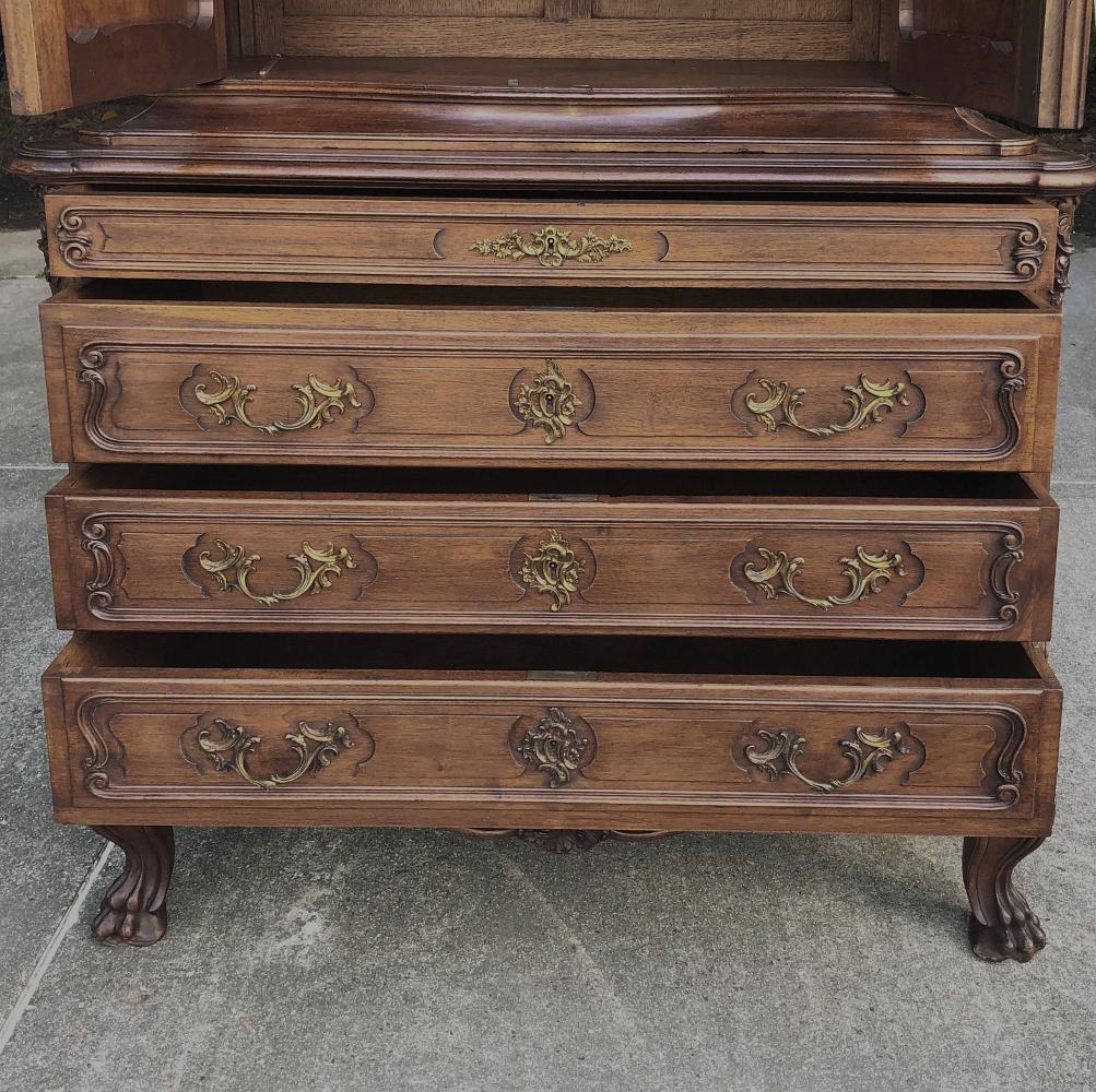 19th Century French Louis XV Walnut Cabinet, Commode 1