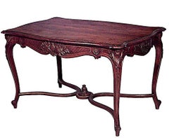 Französischer Schreibtisch im Louis-XV-Stil aus dem 19. Jahrhundert aus Nussbaumholz mit vergoldeten Verzierungen