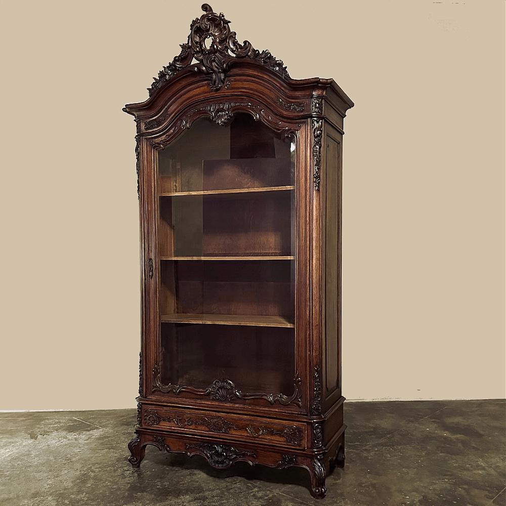 Late 19th Century 19th Century French Louis XV Walnut Display Armoire ~ Bookcase For Sale