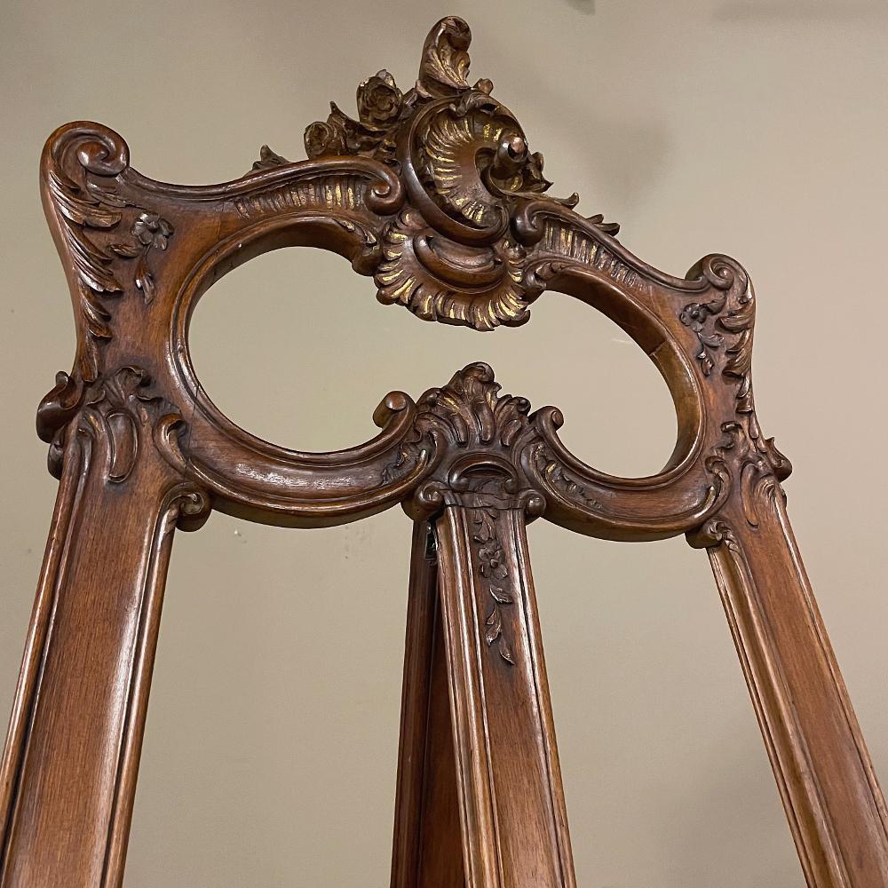 19th Century French Louis XV Walnut Easel In Good Condition For Sale In Dallas, TX