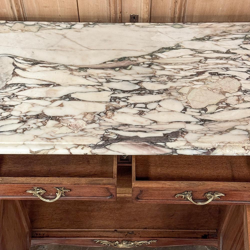 Buffet francese Luigi XV del XIX secolo con piano in marmo di noce e ormeggio in vendita 12