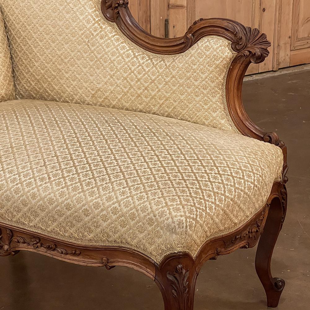 Französische Louis XV.-Sessel aus Nussbaumholz, 19. Jahrhundert im Angebot 8