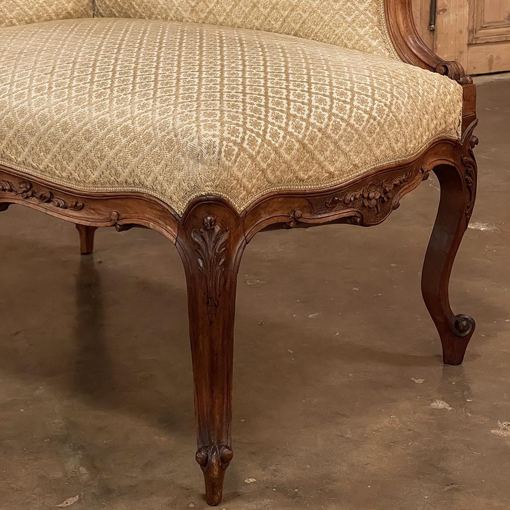 19th Century French Louis XV Walnut Petite Chaise Lounge For Sale 10