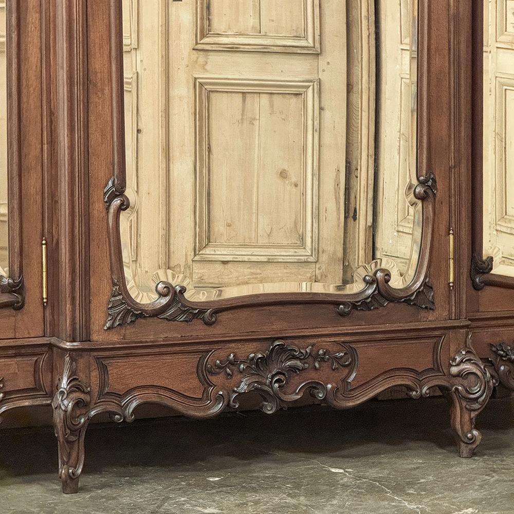 19th Century French Louis XV Walnut Triple Armoire For Sale 8