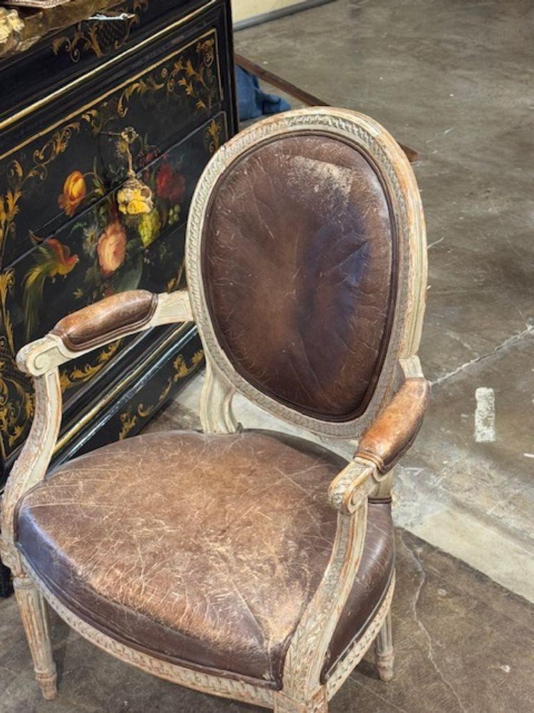 Poltrona francese Luigi XVI del XIX secolo in vendita 2